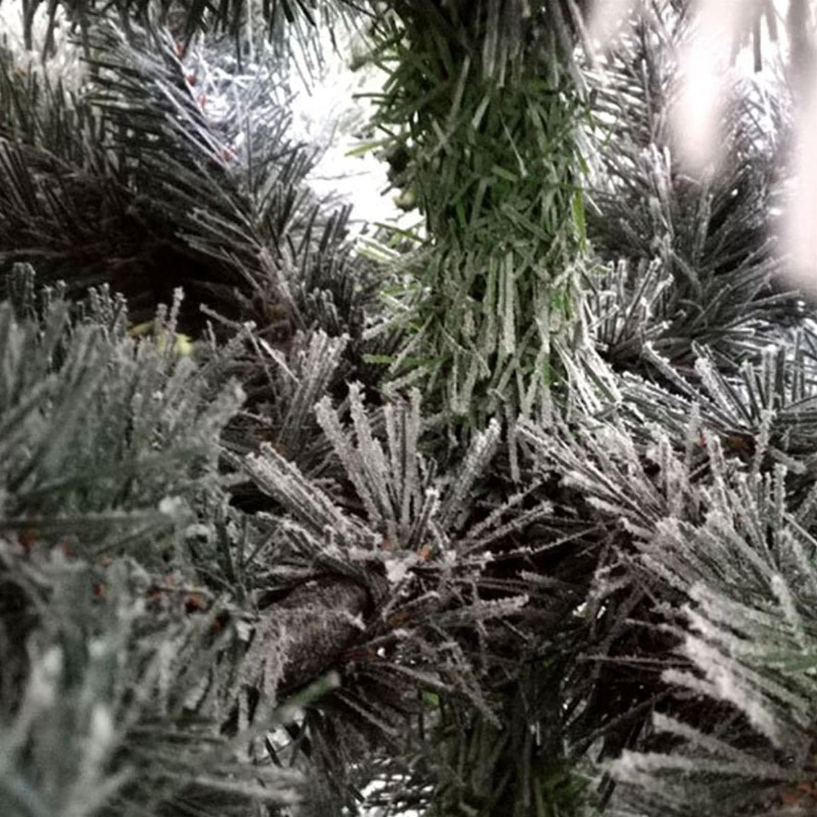 Albero di natale innevato "Cervino" in PVC e PE Effetto Real Touch + Floccatura - 3