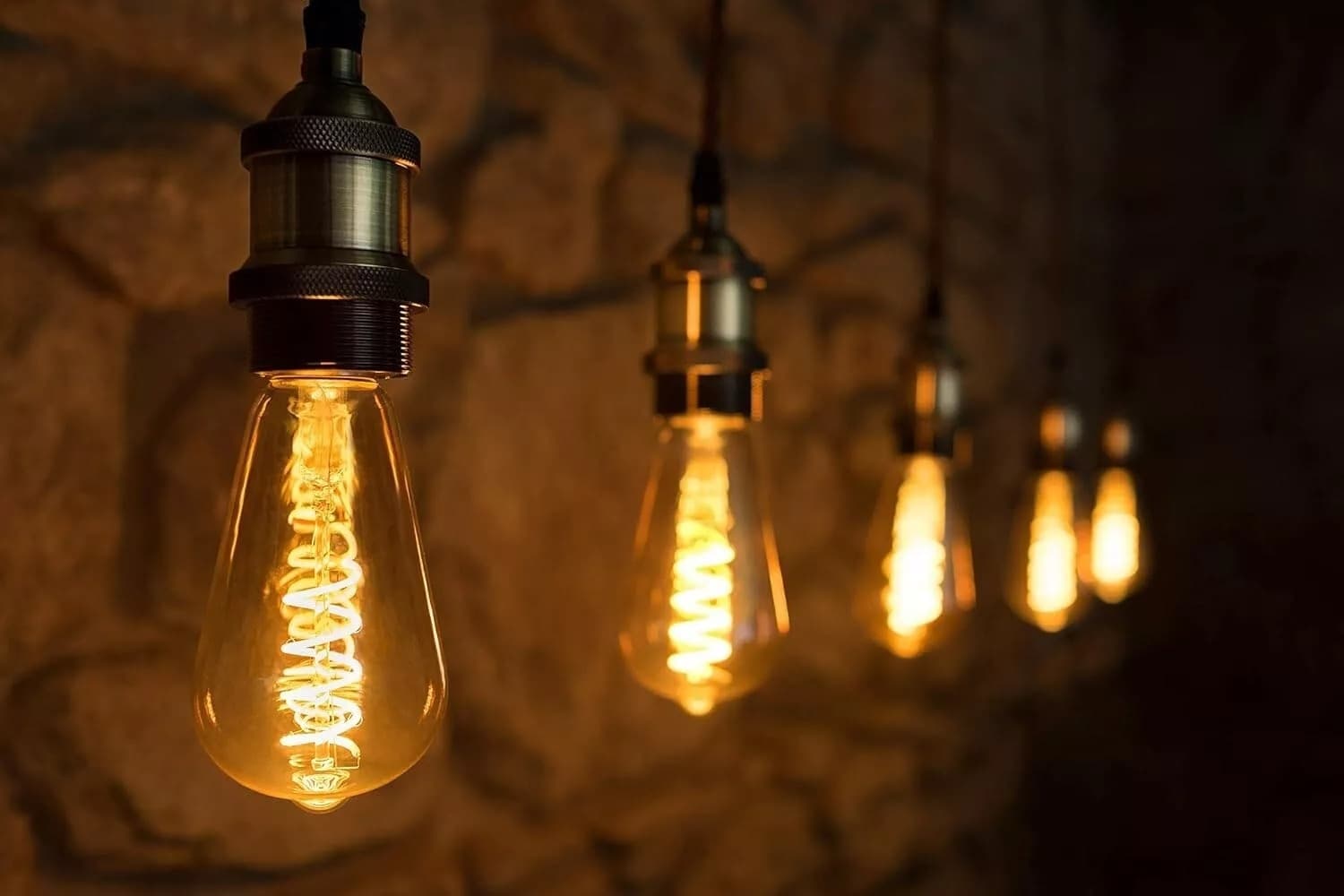 Lampadina Led Luce Calda 4 W Filamento A Spirale Vetro Ambrato Vintage E27 St64s - 3