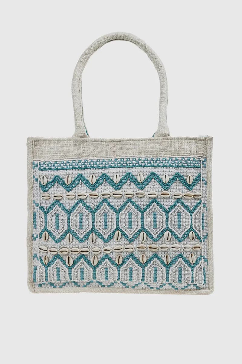 VERDE FASHION | Borsa mare in tessuto con ricami e conchiglie - 5