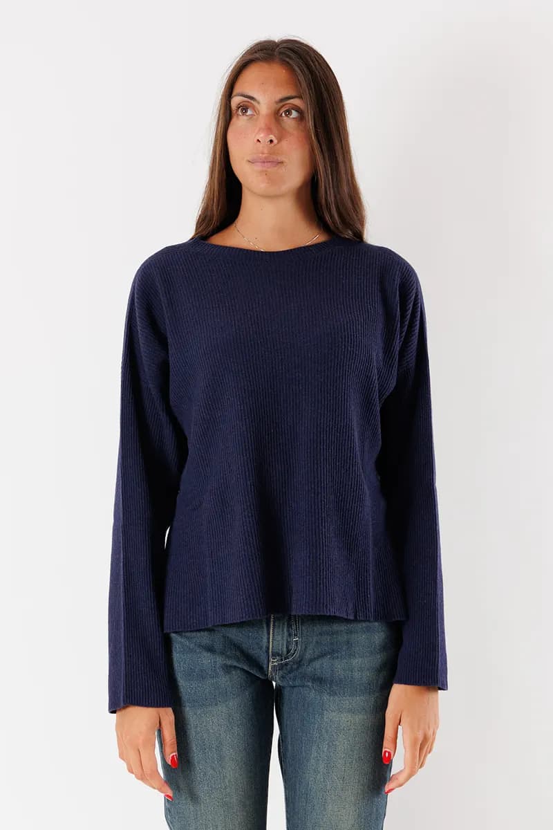 KONTATTO | Maglia girocollo a coste con spacchi - 10