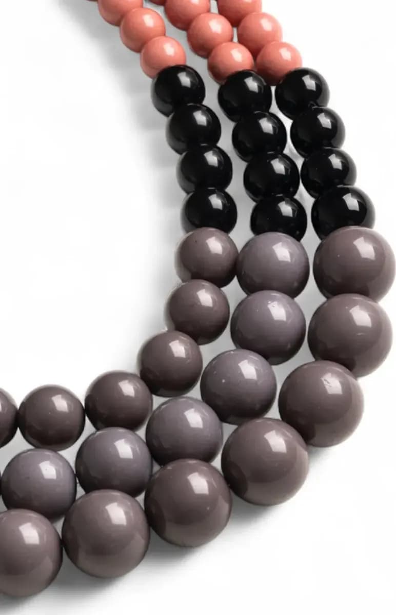 MYA ACCESSORIES | Collana a tre fili con sfere in acrilico - 3