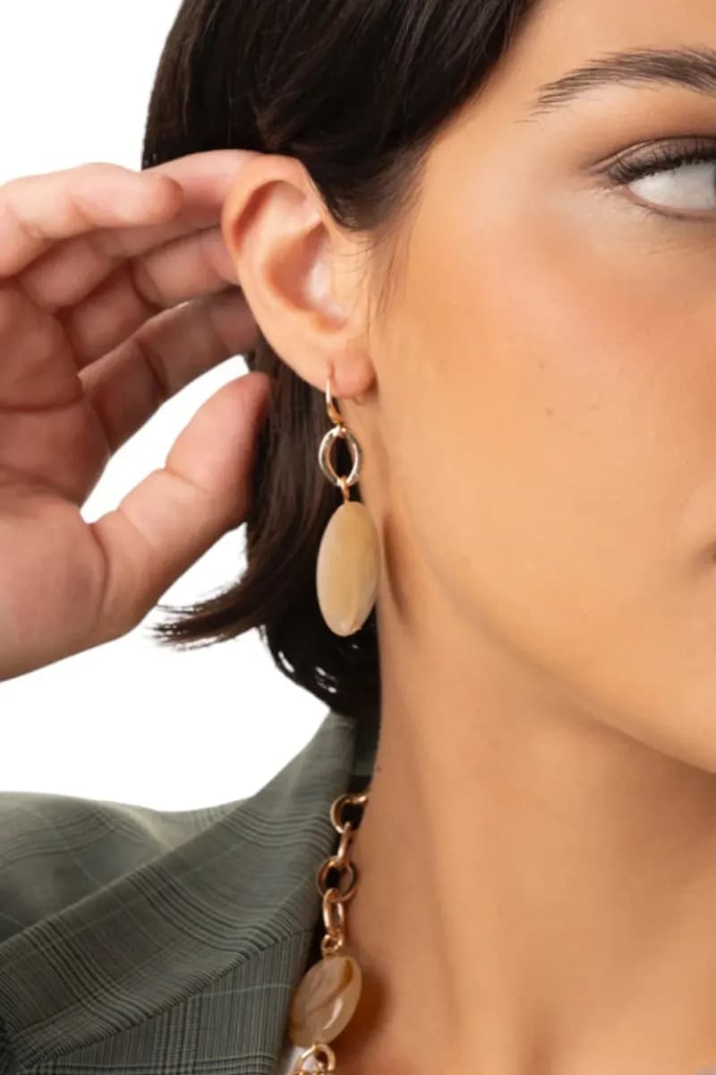 MYA ACCESSORIES | Orecchini pendenti con pietra schiacciata - 3
