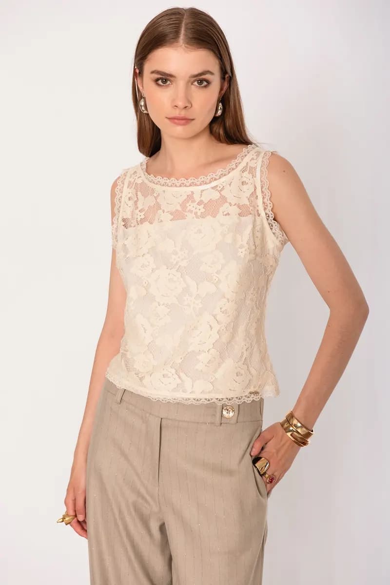 NO-NA' | Top in pizzo fiorato con bottoni schiena - 5