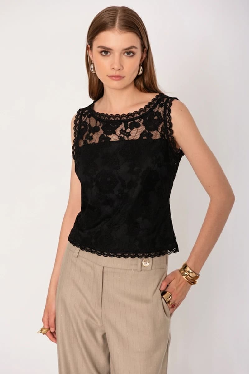 NO-NA' | Top in pizzo fiorato con bottoni schiena - 6