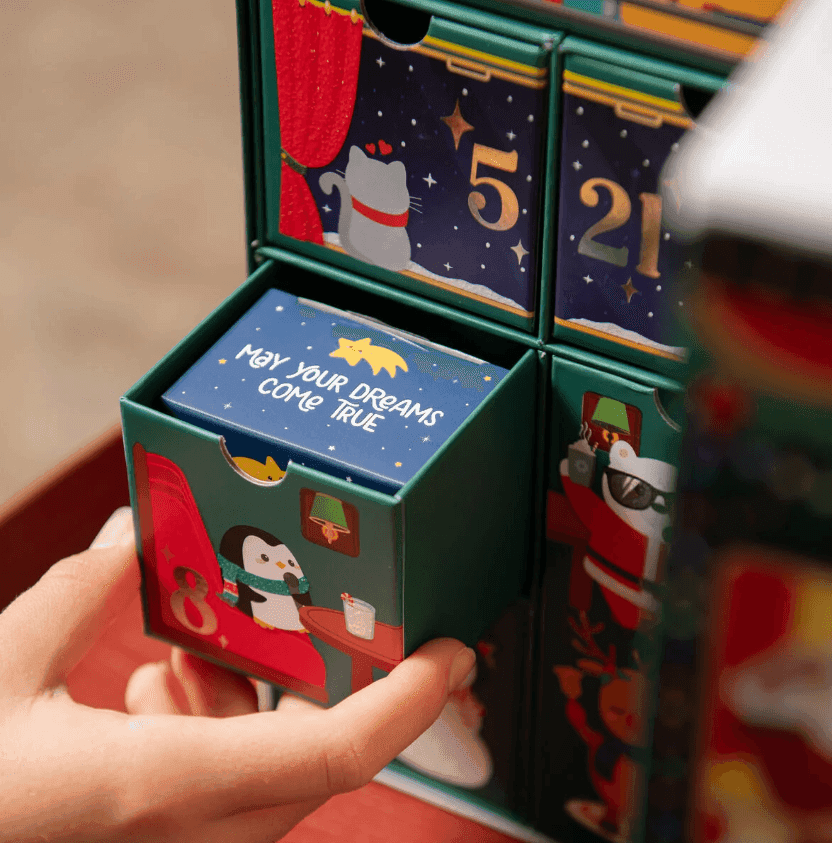 Legami - Calendario dell'Avvento porta con sé tutto lo spirito del Natale - 24 sorprese (ADC0003) - 4