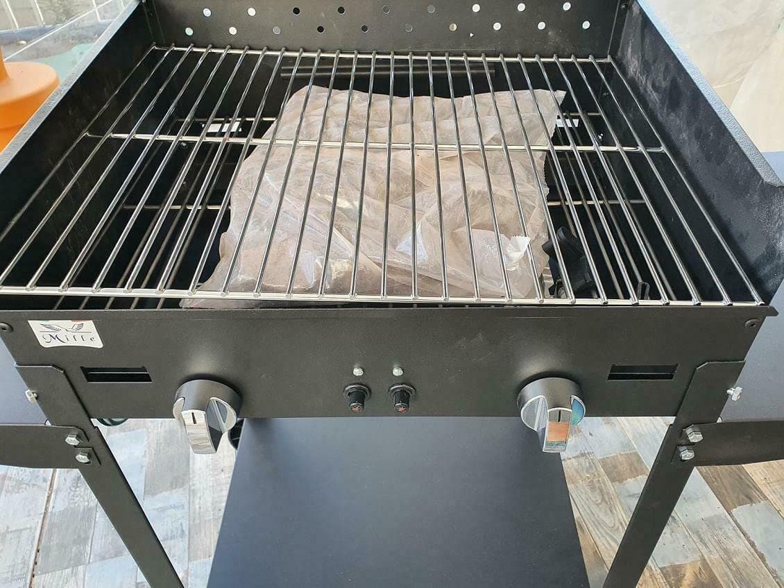 Barbecue bbq a gas e pietra lavica il lamiera smaltata 2 fuochi - 5