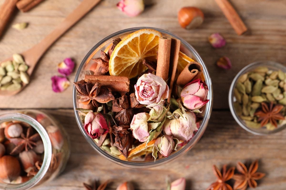 Potpourri di Fiori e Bacche decorazione profumata per interno - 2