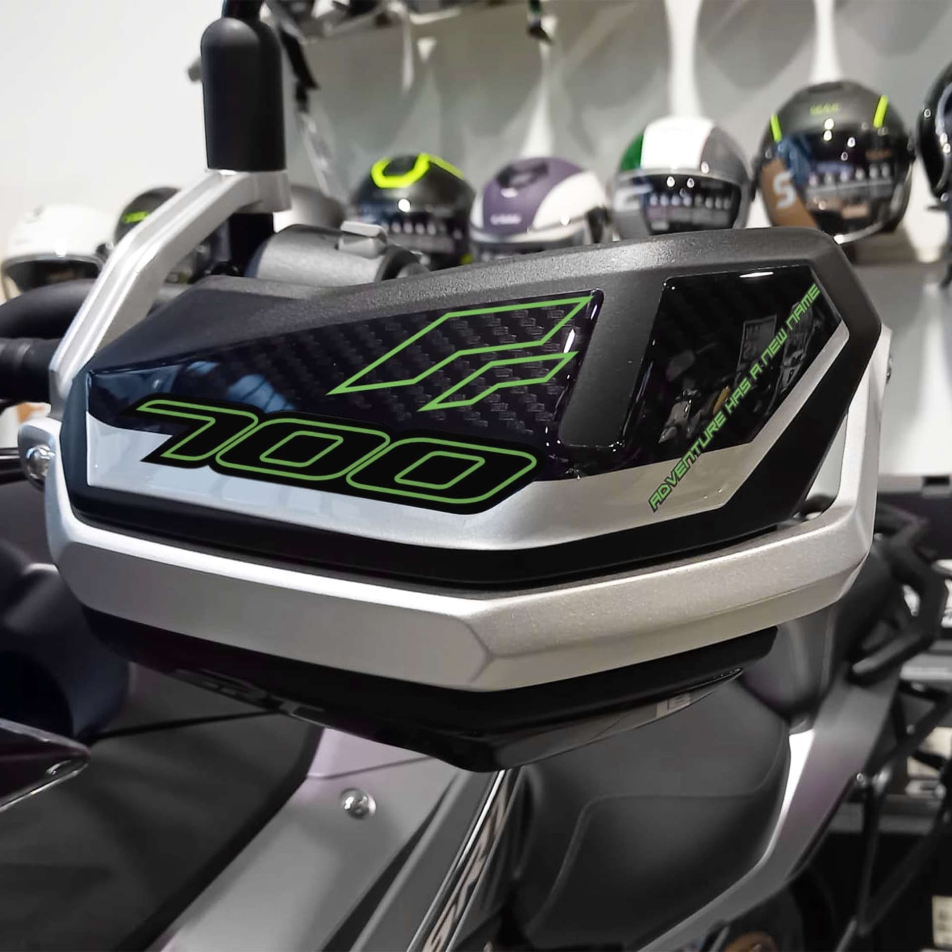 Adesivi resina 3D Protezione Paramani moto compatibile con QJ Motor SRT 700 - 7
