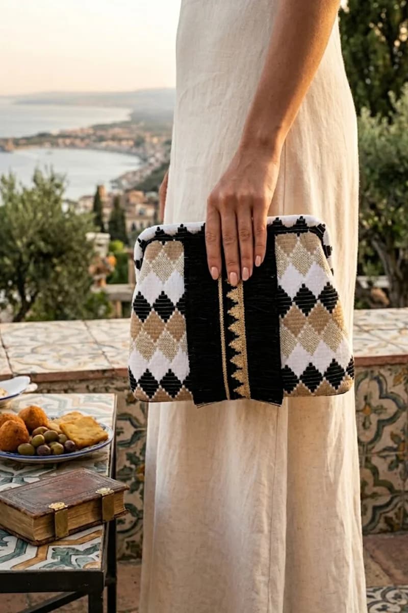 Maxi pochette fantasia con frange e chiusura a scatto | PHO Firenze - 4