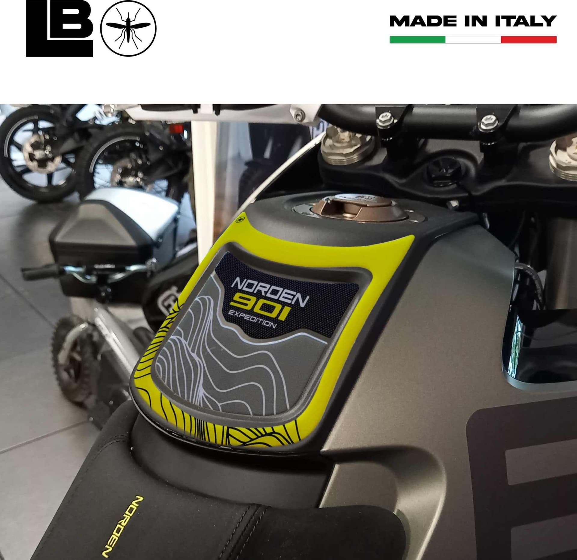 Protezione Paraserbatoio Adesivo moto compatibile con Husqvarna Norden 901 2025 - 3