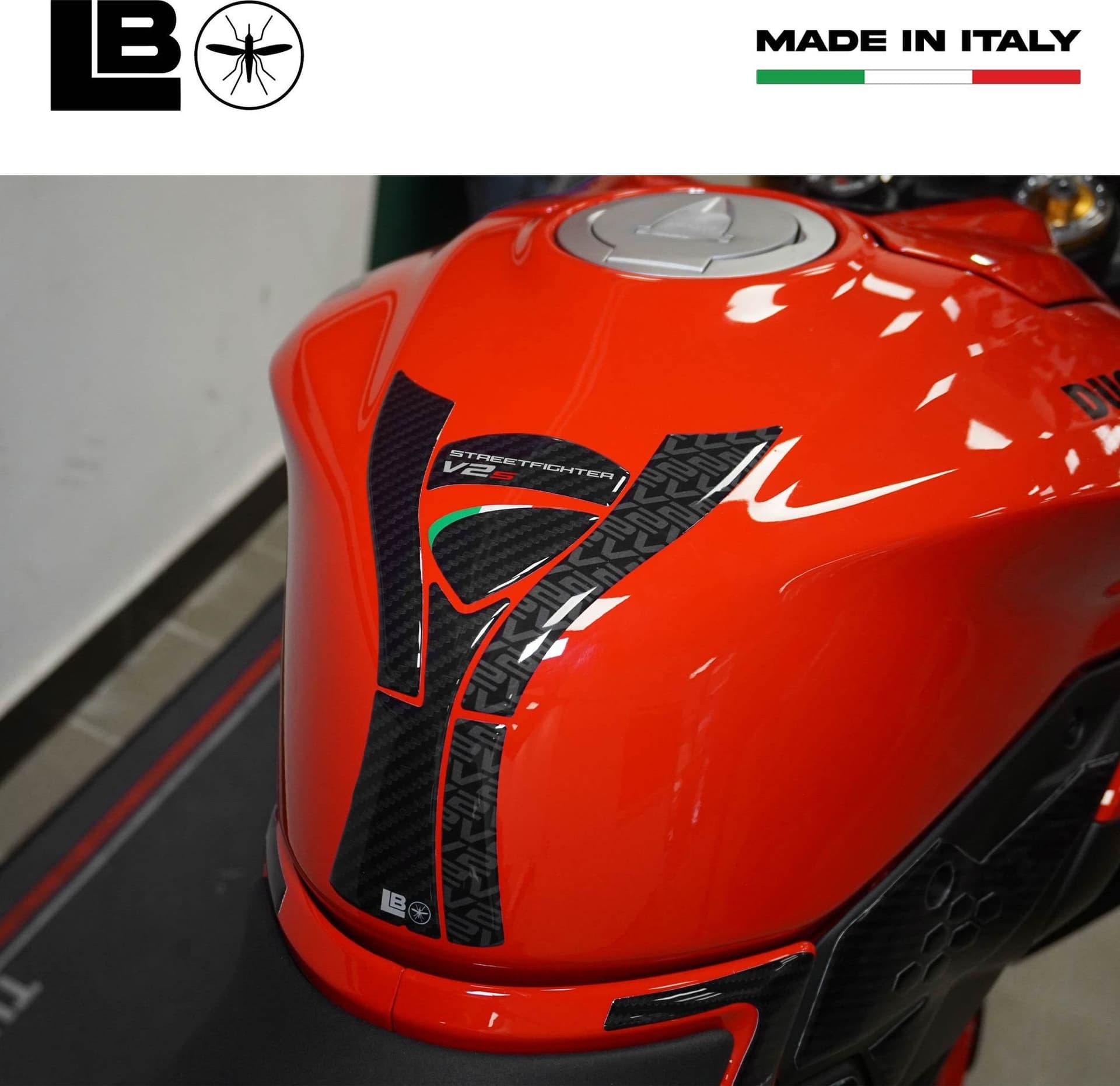 Adesivo 3D Paraserbatoio moto compatibile con Ducati Streetfighter V2 V2S 2025 - 11