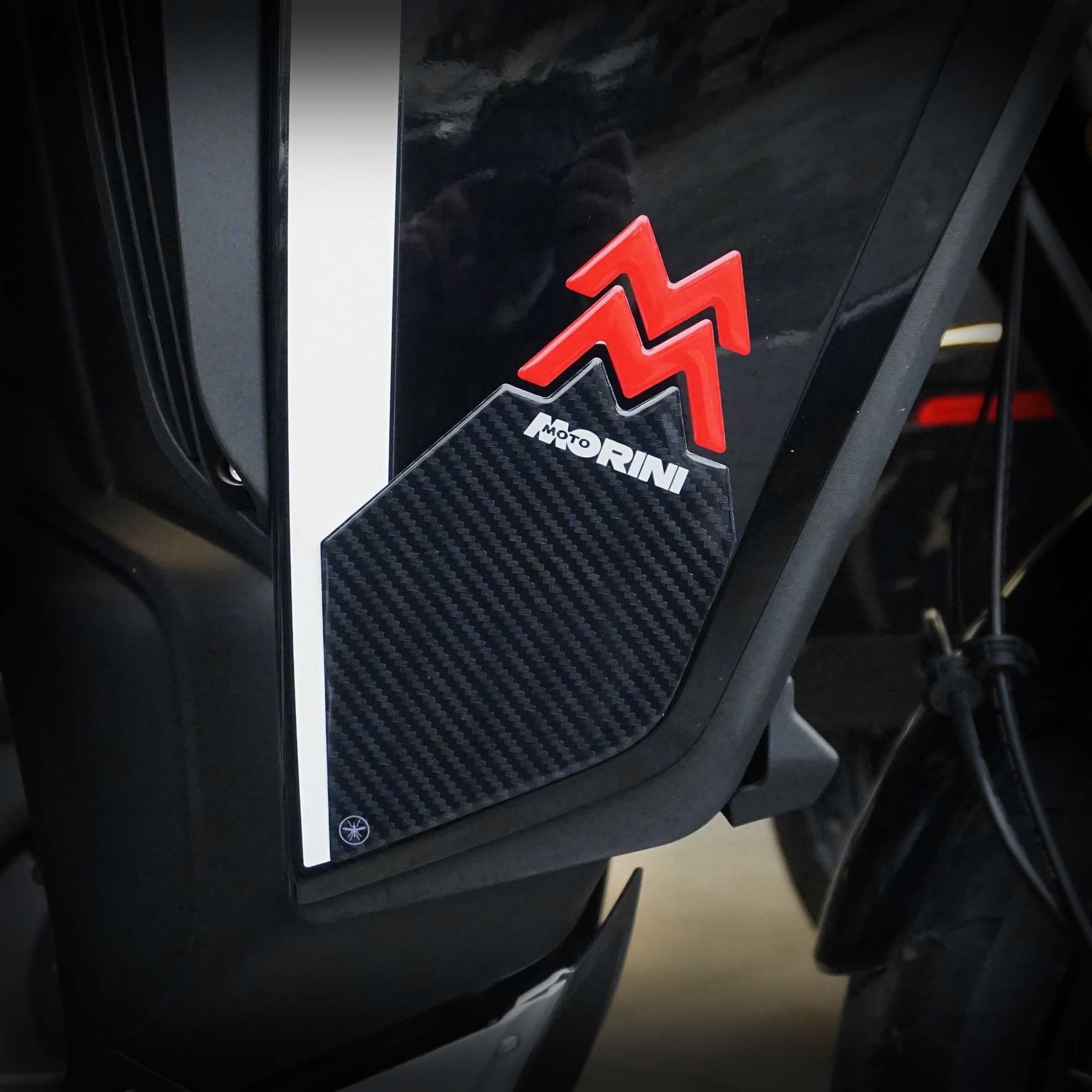 Protezioni Deflettori Adesivi 3D compatibili con Moto Morini X-Cape 1200 2026 - 6