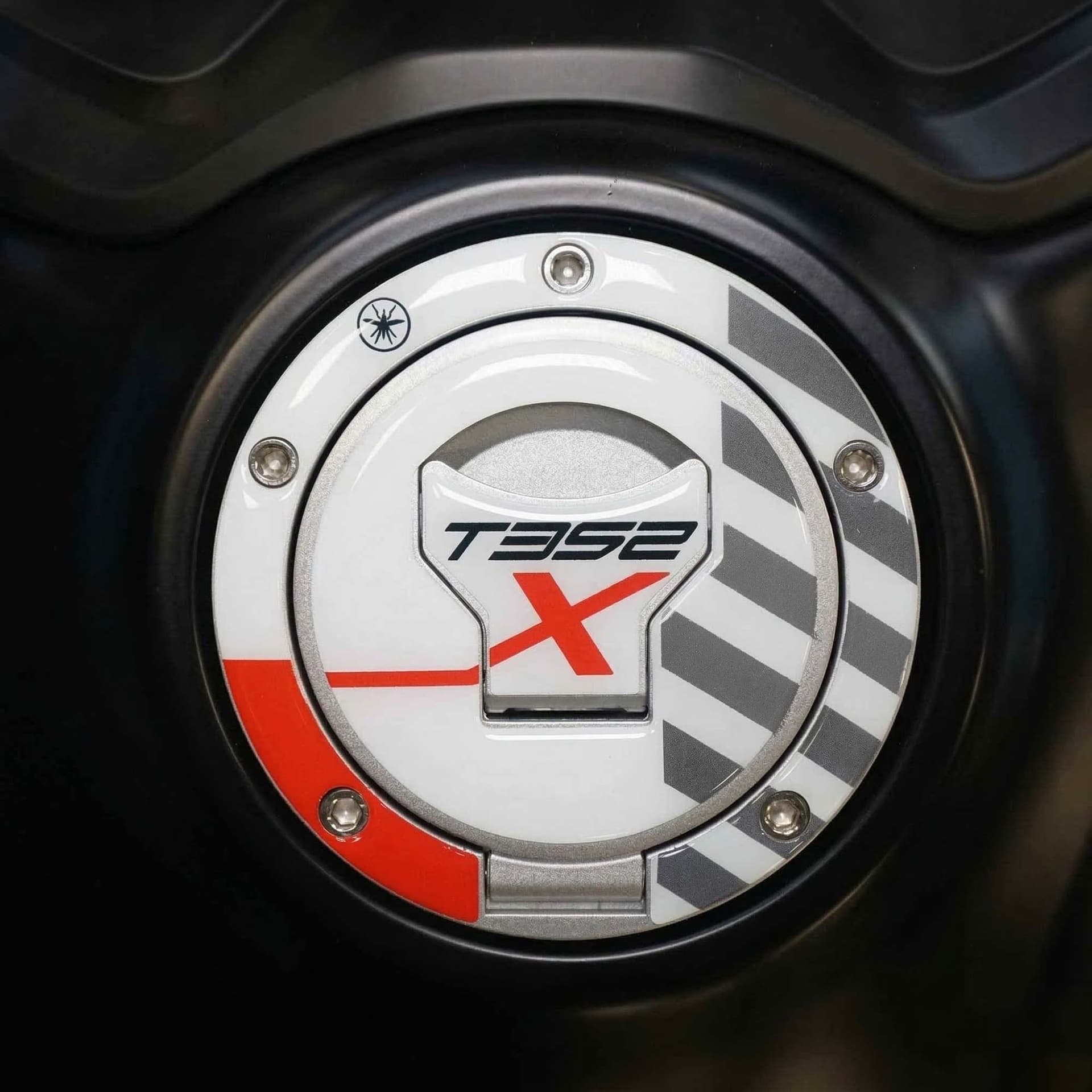 Adesivo Protezione Tappo Serbatoio moto compatibile con Morbidelli T352X 2026 - 1
