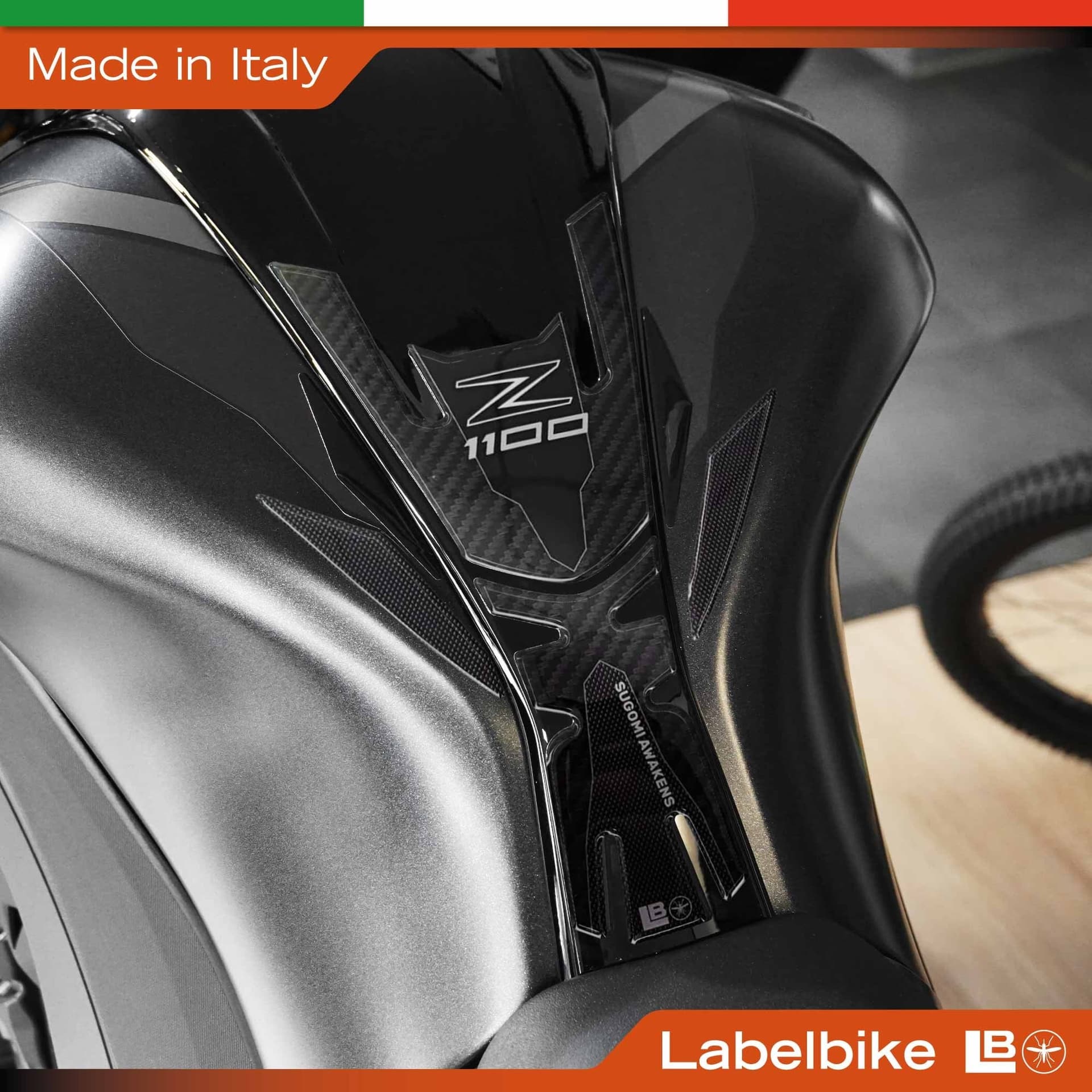 Paraserbatoio Adesivo 3D Protezione moto compatibile con Kawasaki Z1100 2026 - 3