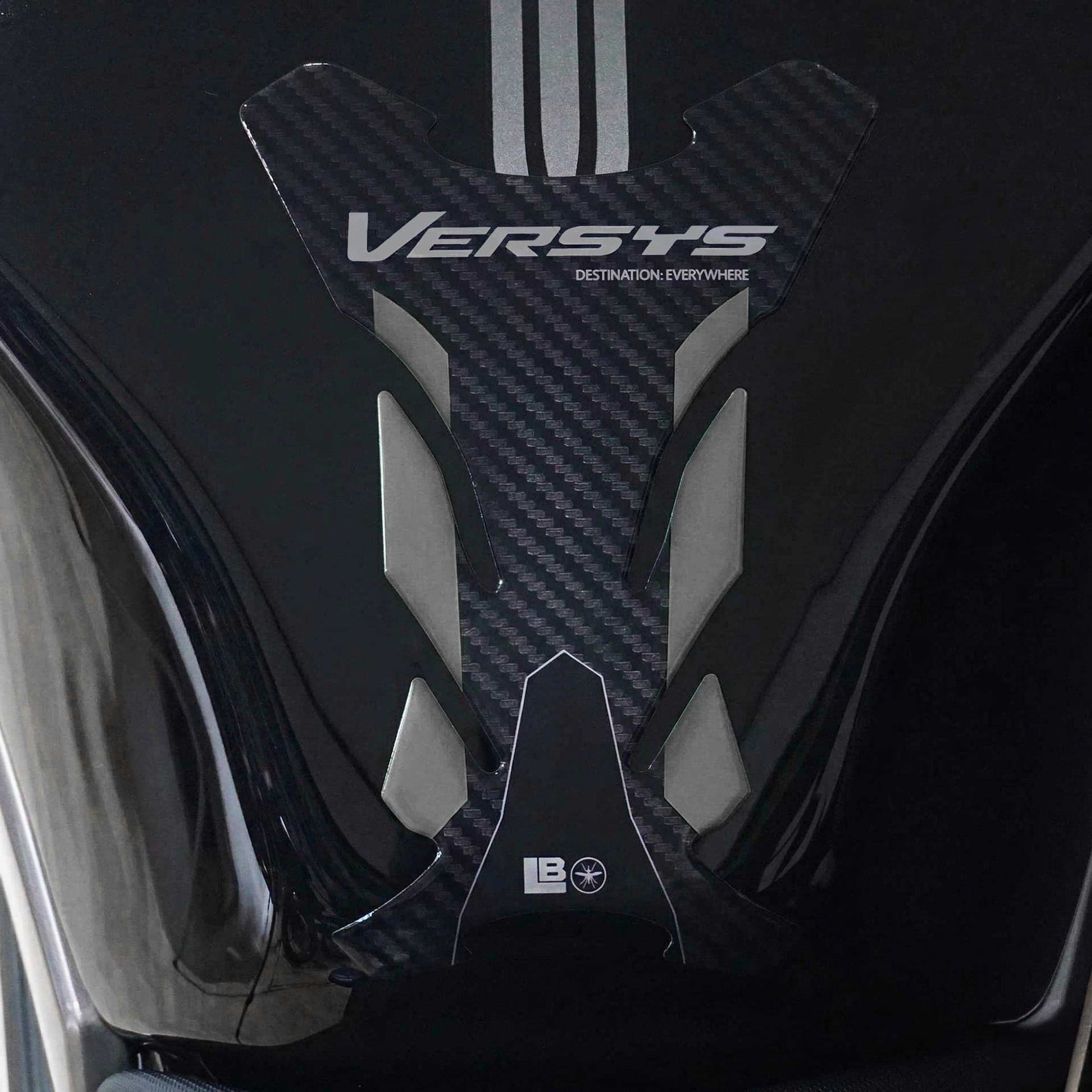 Adesivo 3D Paraserbatoio moto compatibile con Kawasaki Versys 650 2021-2026 - 36