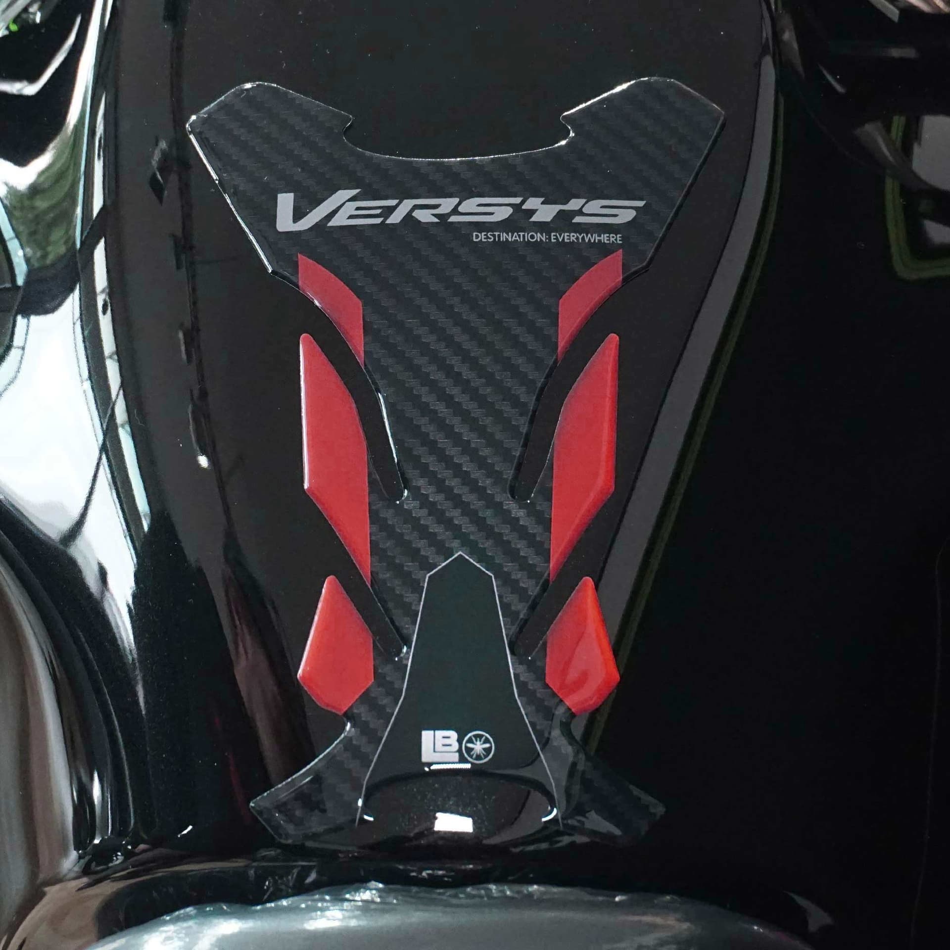 Adesivo 3D Paraserbatoio moto compatibile con Kawasaki Versys 650 2021-2026 - 37