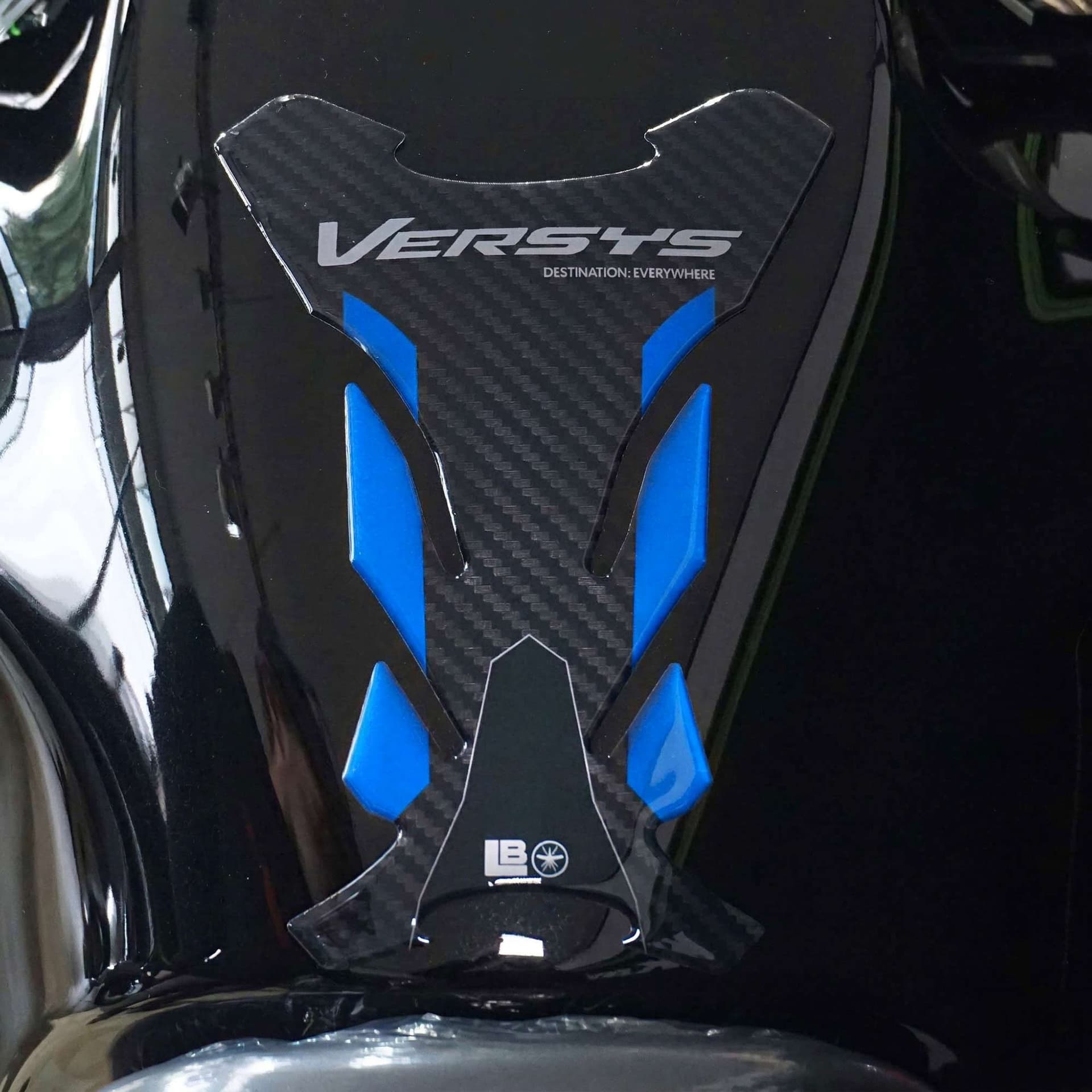 Adesivo 3D Paraserbatoio moto compatibile con Kawasaki Versys 650 2021-2026 - 35