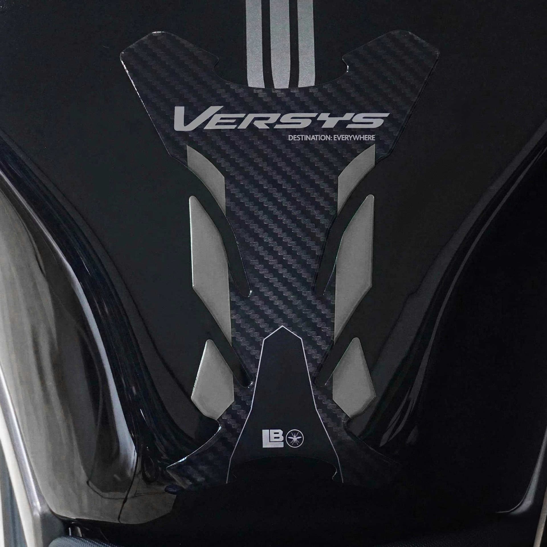 Adesivo 3D Paraserbatoio moto compatibile con Kawasaki Versys 650 2021-2026 - 17