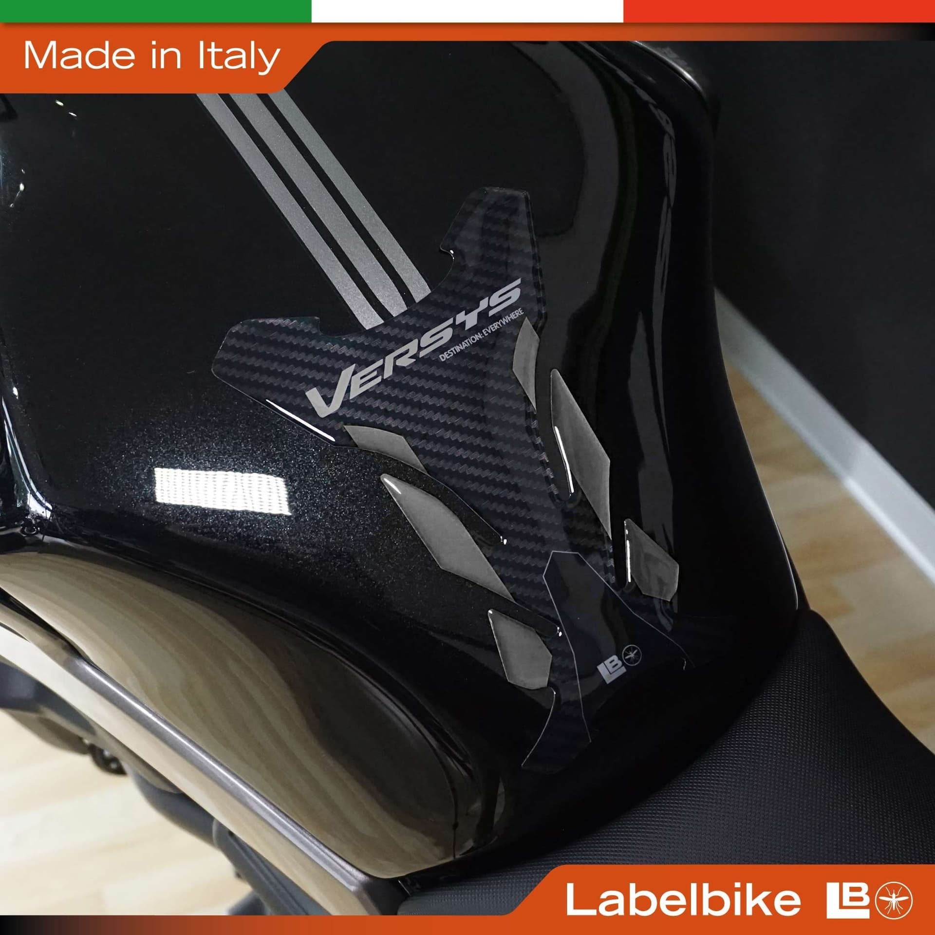 Adesivo 3D Paraserbatoio moto compatibile con Kawasaki Versys 650 2021-2026 - 19