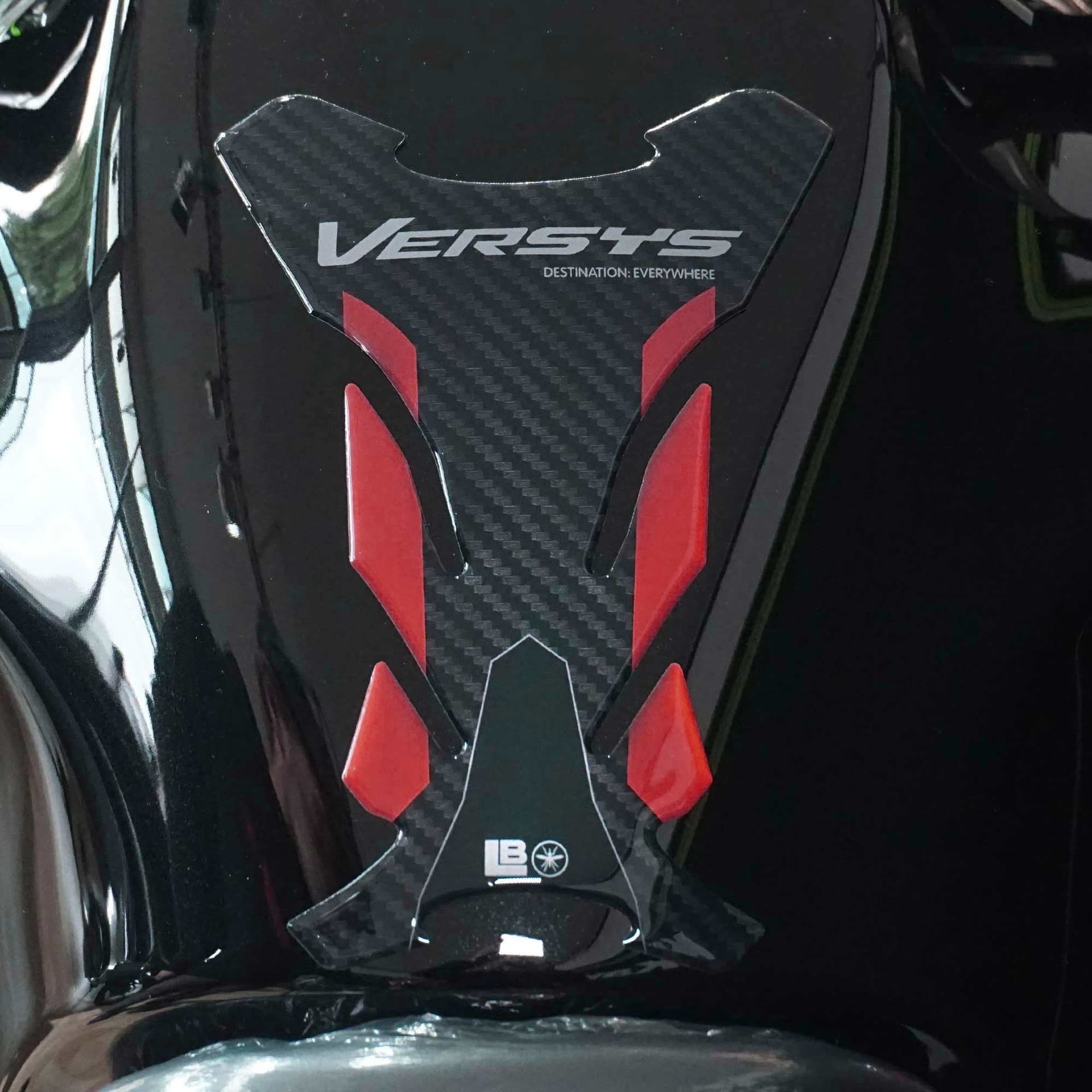 Adesivo 3D Paraserbatoio moto compatibile con Kawasaki Versys 650 2021-2026 - 22