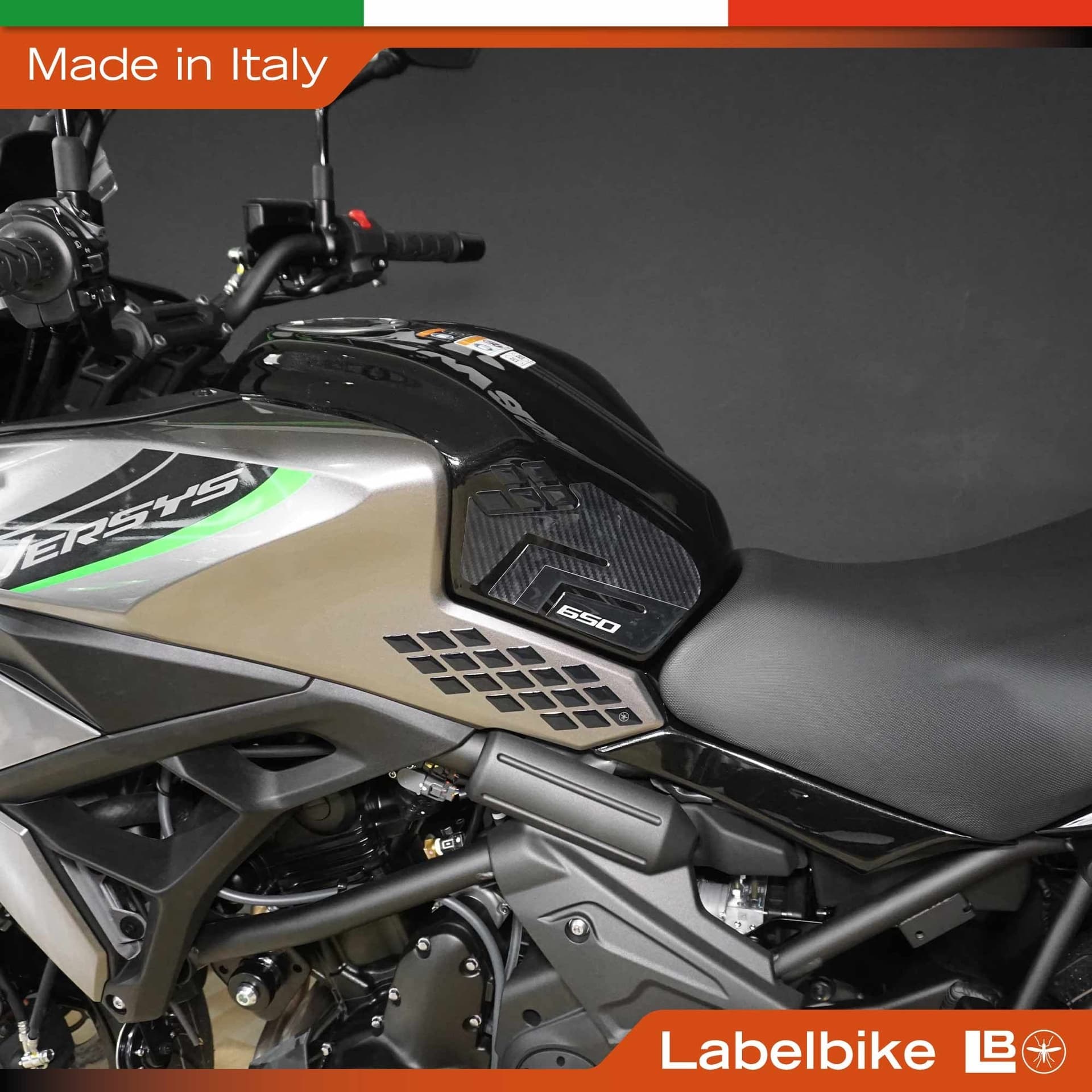 Adesivi 3D Laterali Serbatoio moto compatibili con Kawasaki Versys 650 2021-2026 - 3