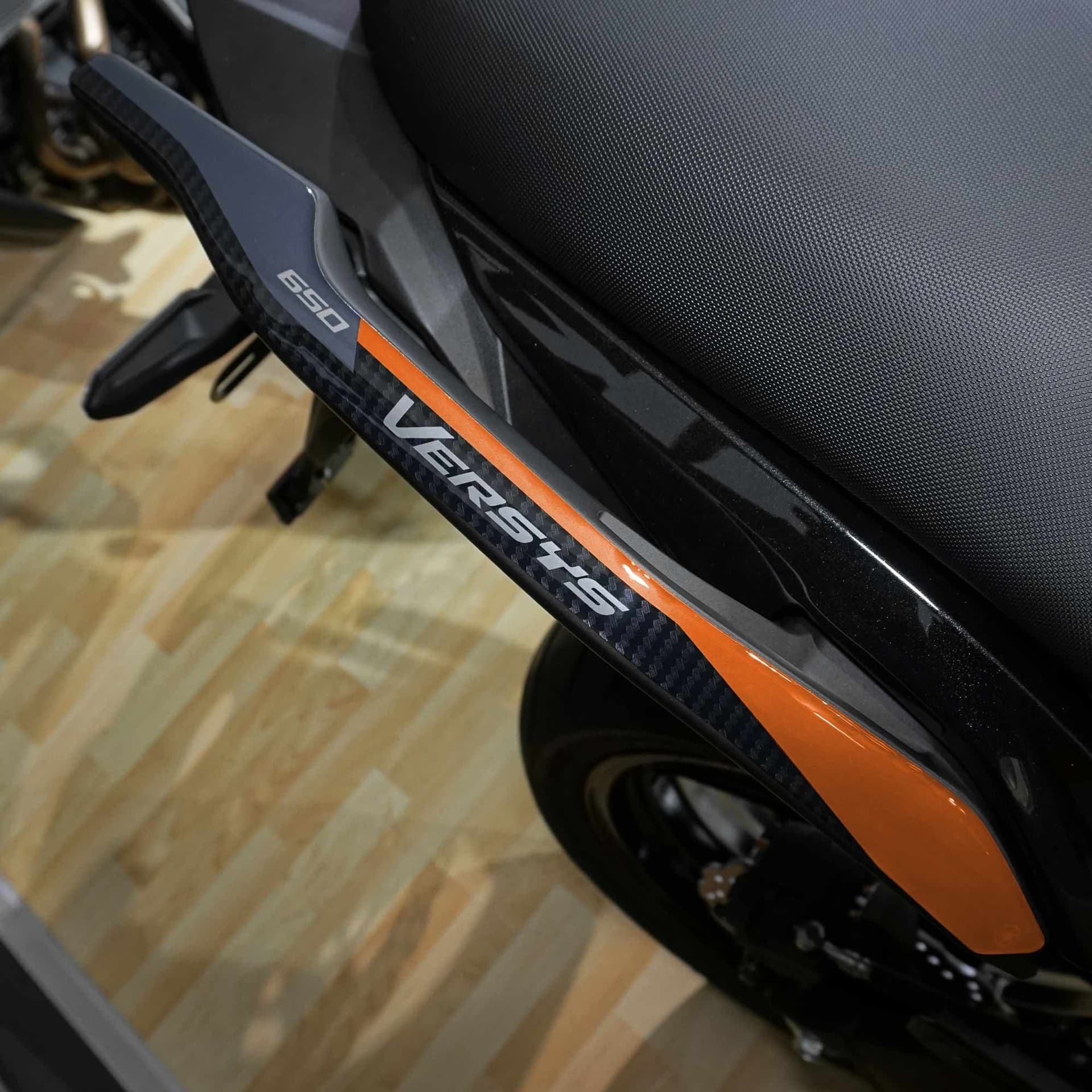 Protezioni Maniglie Adesivi 3D compatibili con Kawasaki Versys 650 2021-2026 - 1