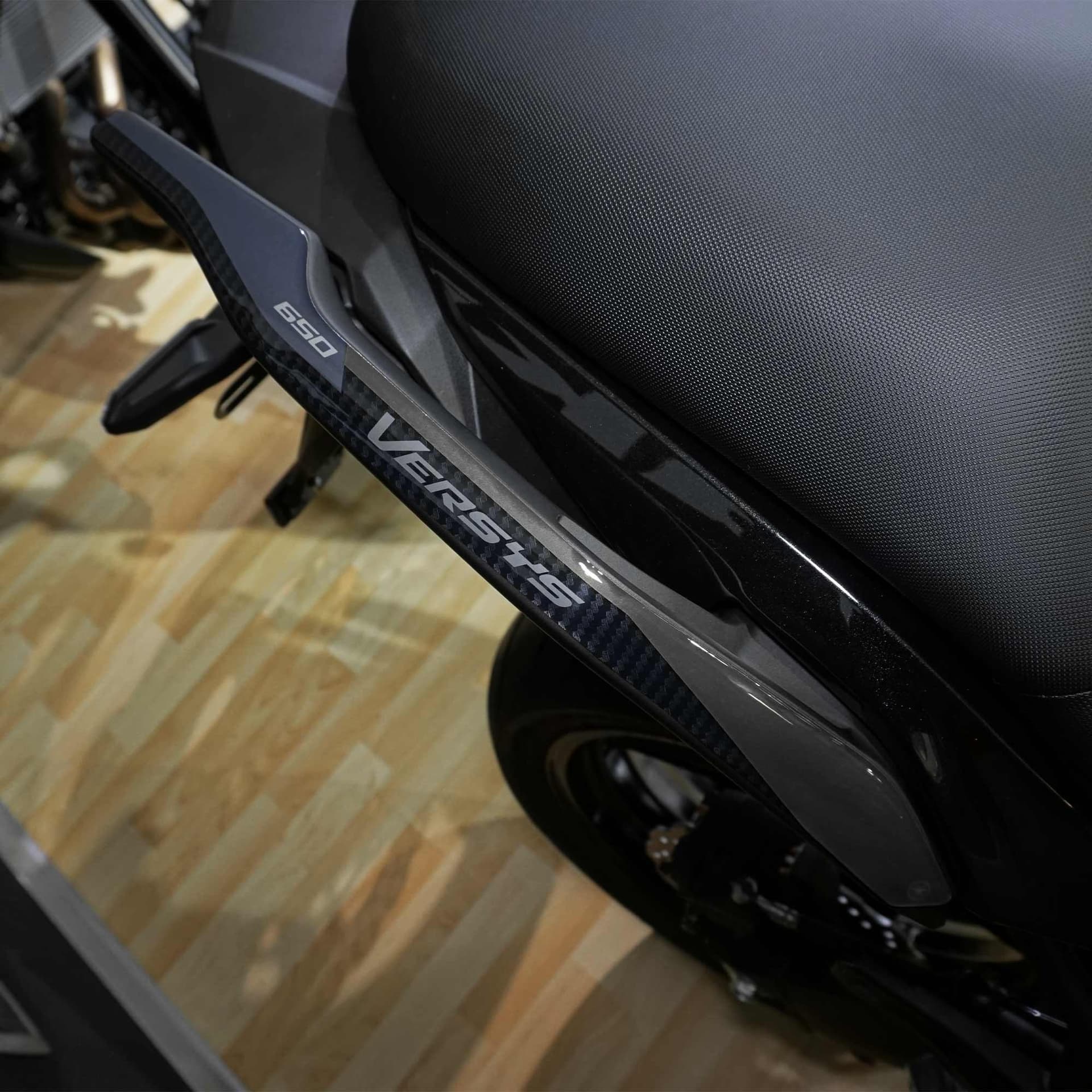 Protezioni Maniglie Adesivi 3D compatibili con Kawasaki Versys 650 2021-2026 - 34