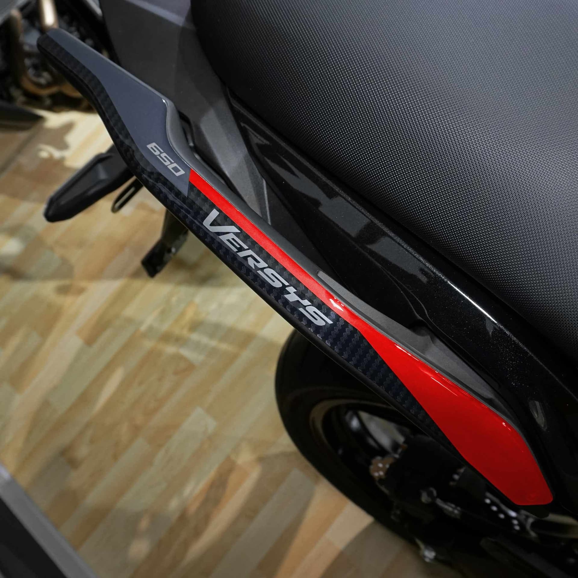 Protezioni Maniglie Adesivi 3D compatibili con Kawasaki Versys 650 2021-2026 - 21