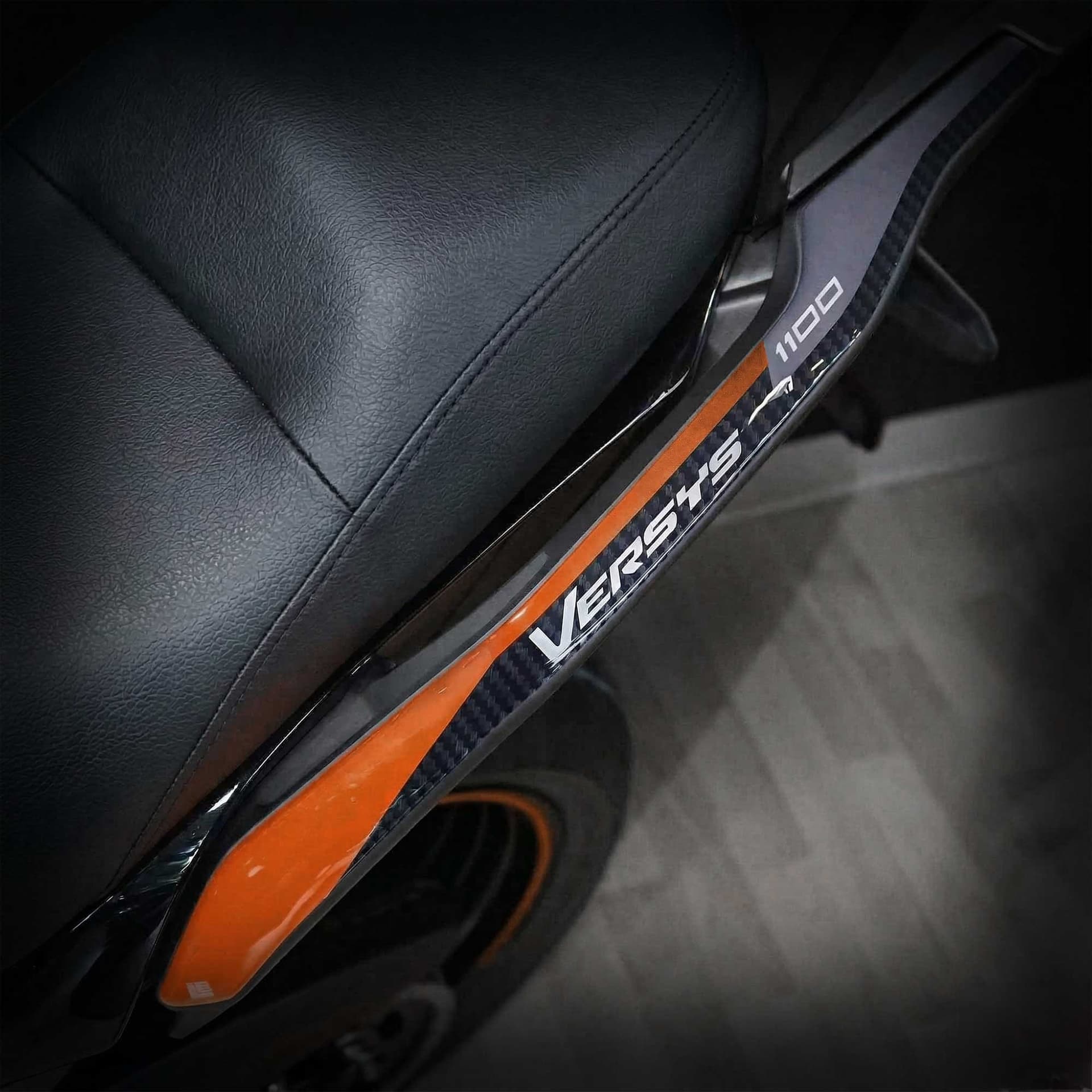 Protezioni Maniglie Adesivi 3D compatibili con Kawasaki Versys 1100 2025-2026 - 1