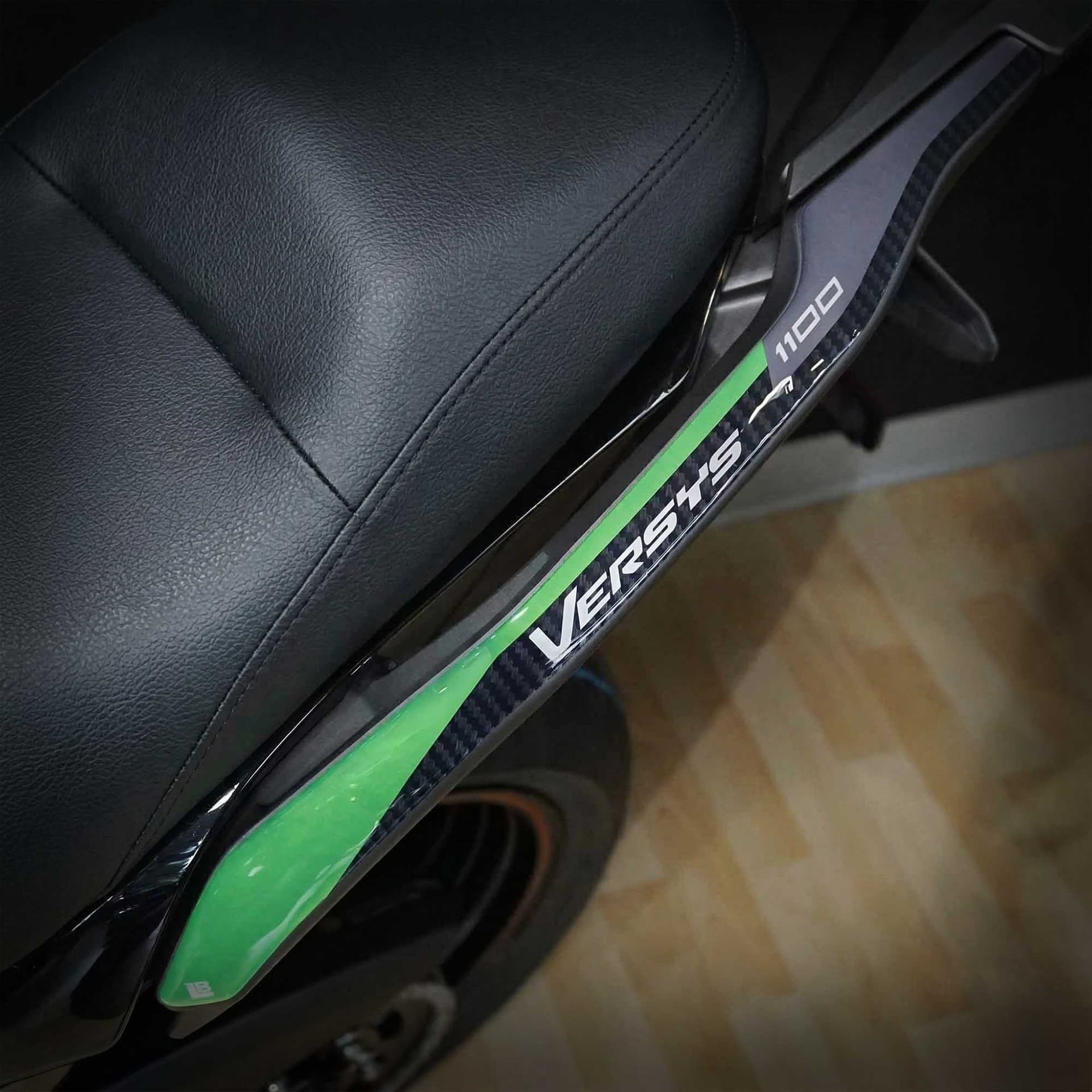 Protezioni Maniglie Adesivi 3D compatibili con Kawasaki Versys 1100 2025-2026 - 13