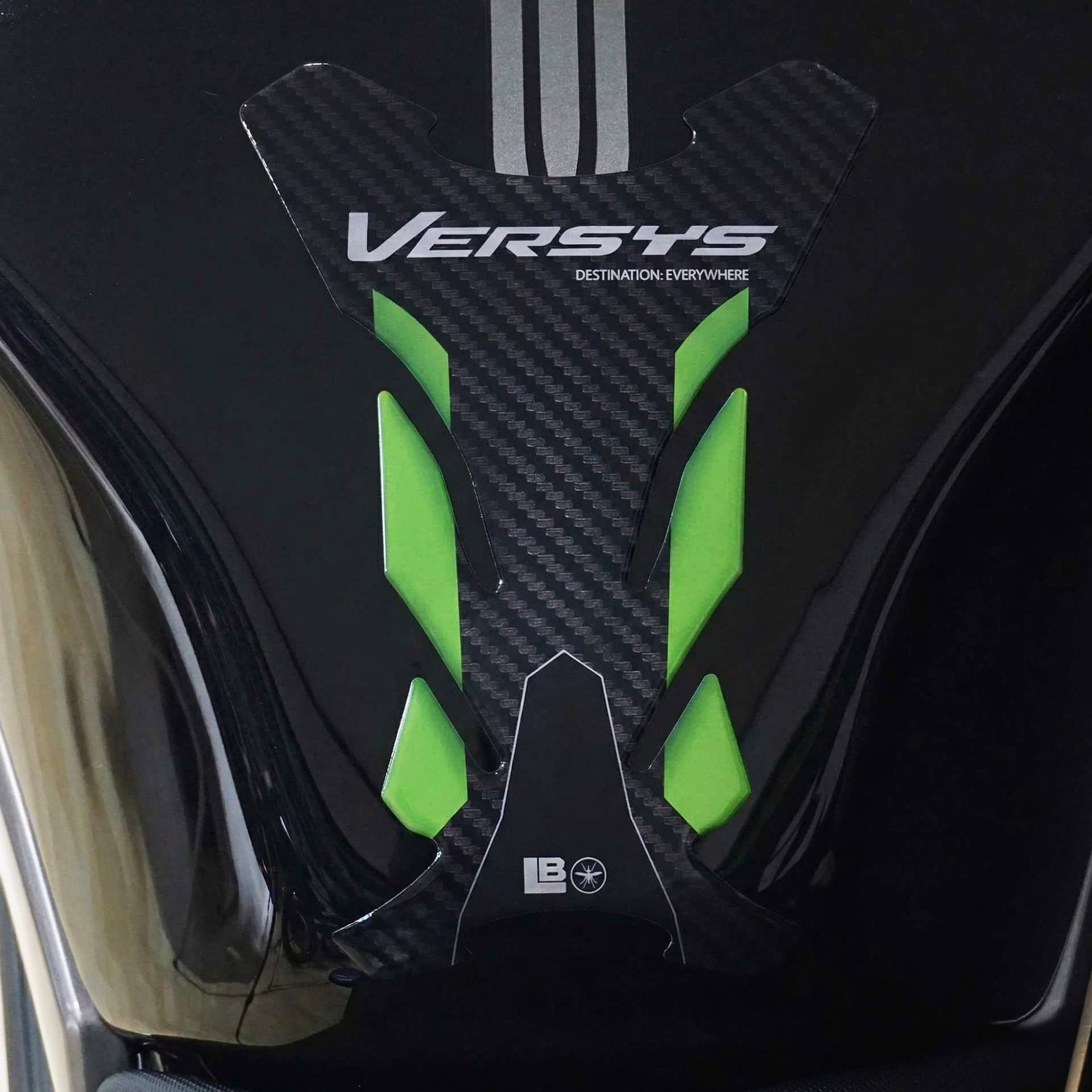 Adesivo 3D Paraserbatoio moto compatibile con Kawasaki Versys 1100 2025-2026 - 13