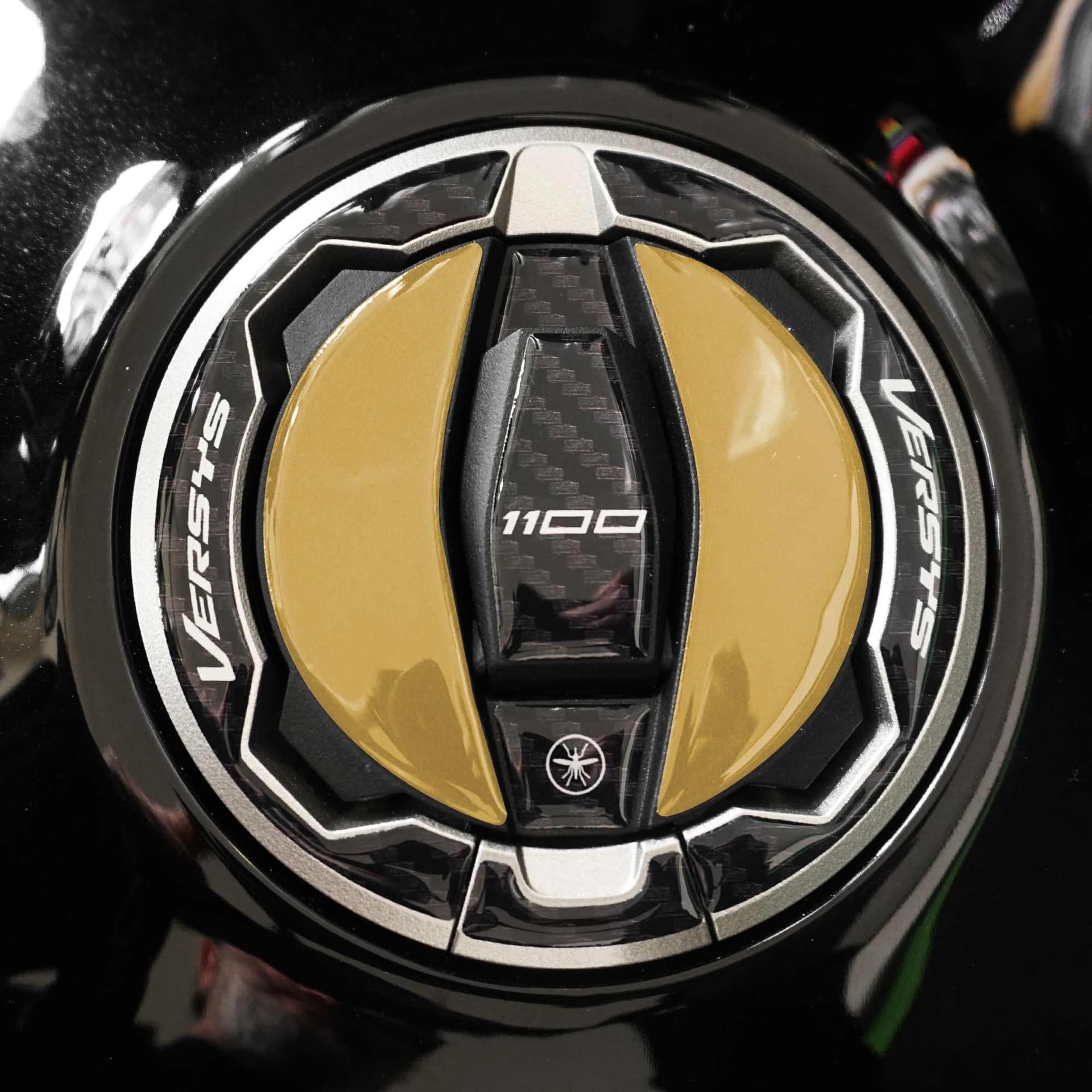 Adesivo 3D Tappo Serbatoio moto compatibile con Kawasaki Versys 1100 2025-2026 - 7
