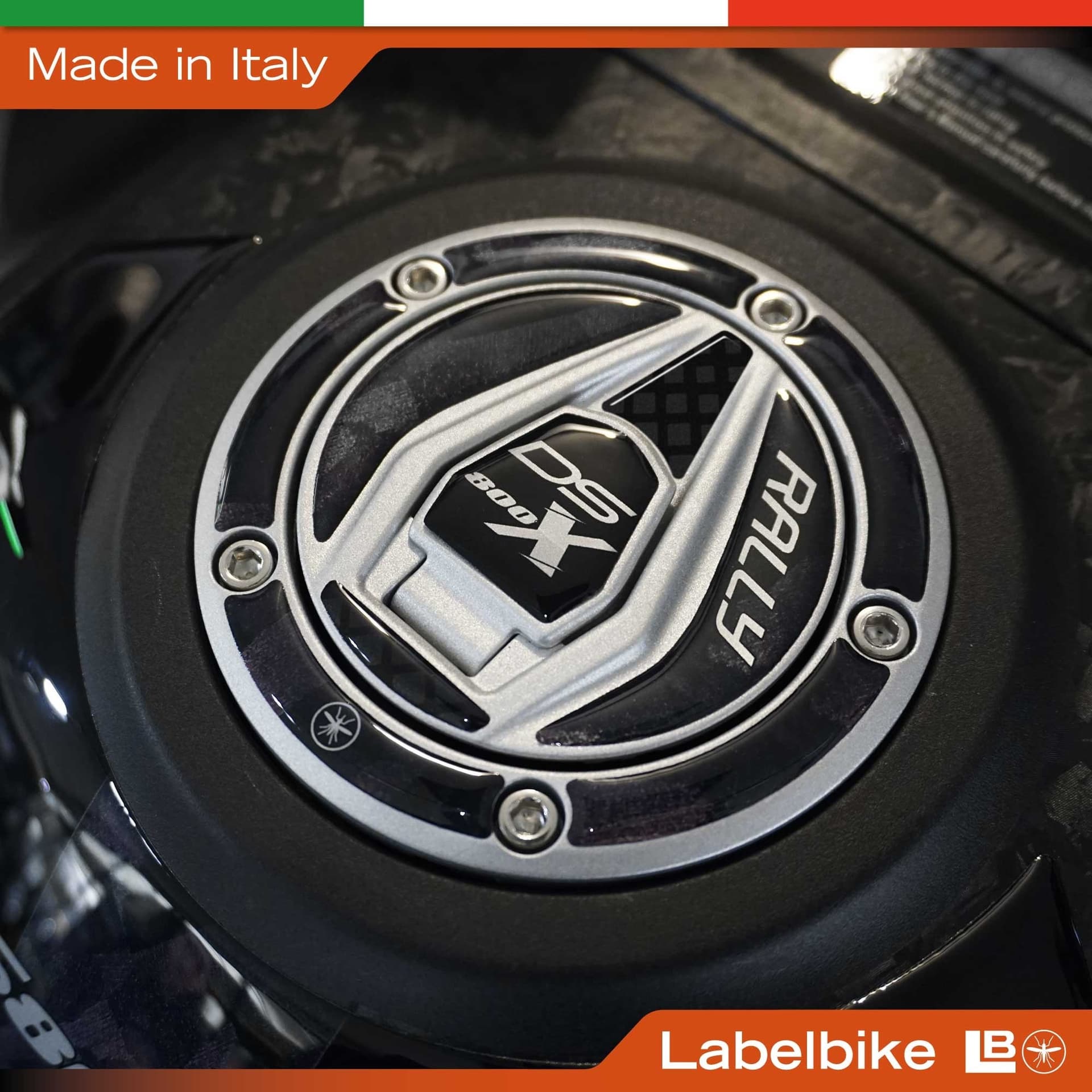 Adesivo Protezione Tappo Serbatoio compatibile con Voge Valico 800DSX Rally 2026 - 3