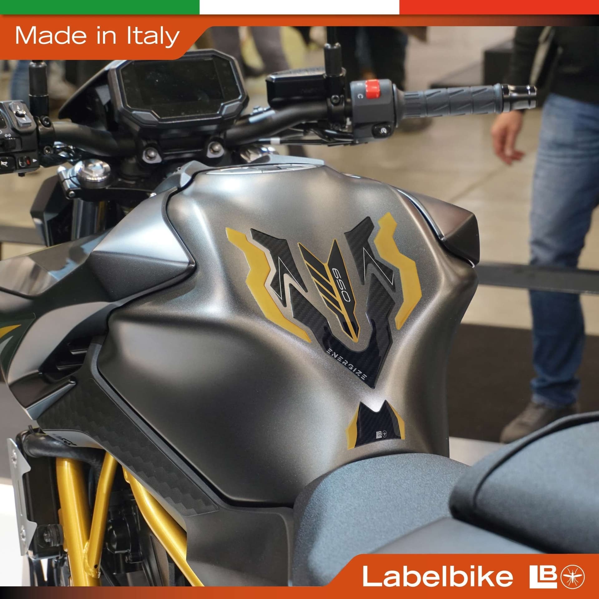 Adesivo 3D Protezione Paraserbatoio moto compatibile con Kawasaki Z650 2024-2026 - 3