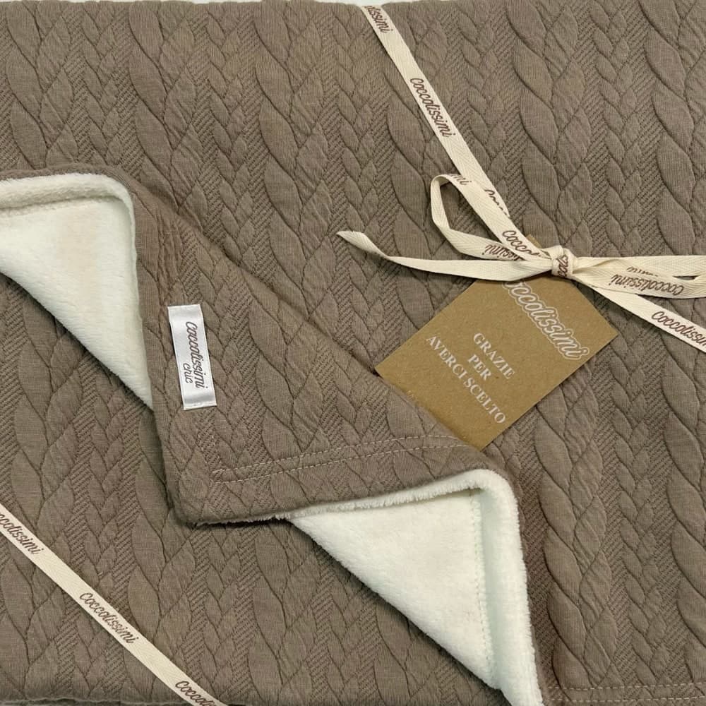Coperta Treccia Serie Linear Coccolissimi – Moka