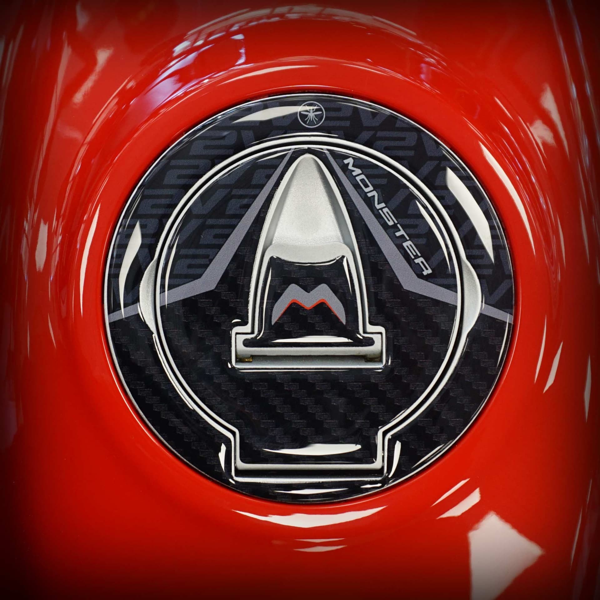 Adesivo 3D Tappo Serbatoio moto compatibile con Ducati Monster V2 2026 - 12