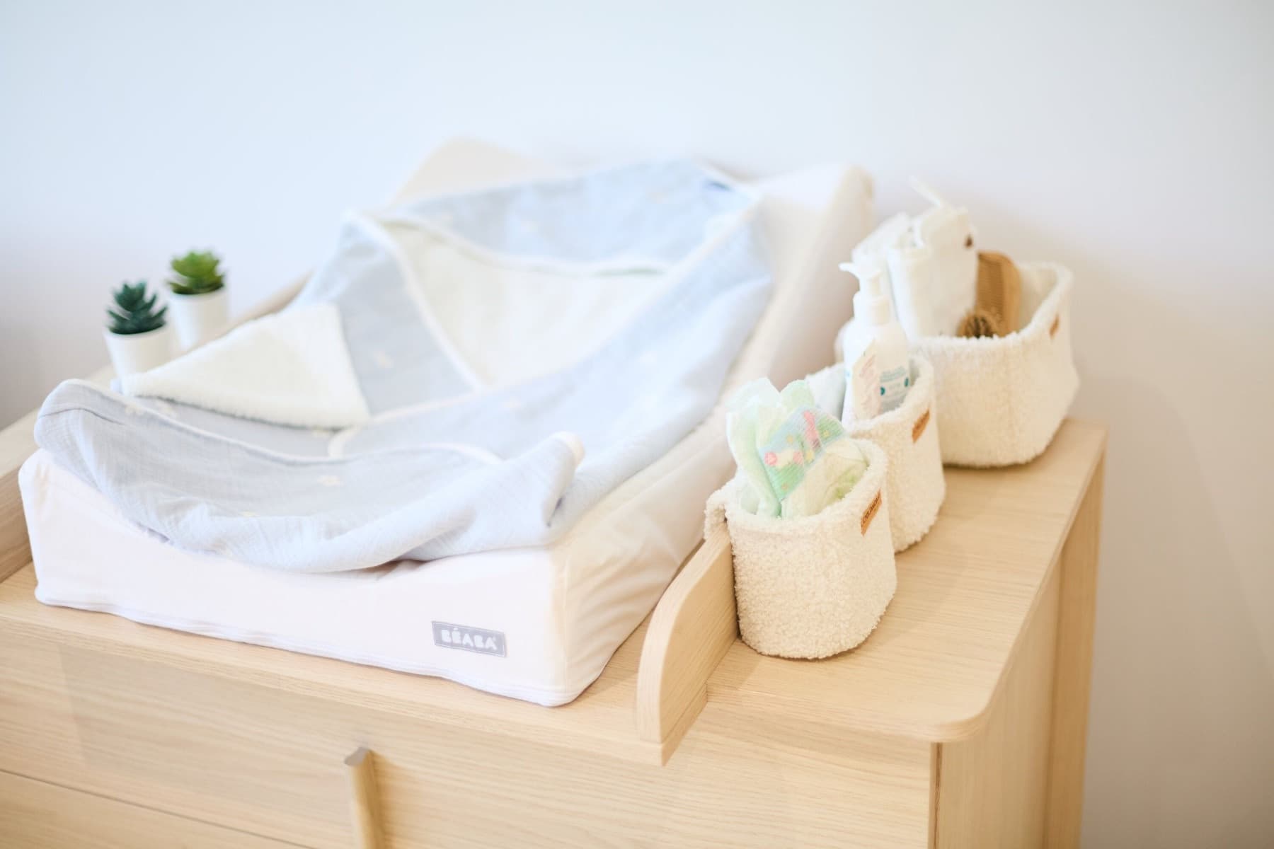 Set di 3 cestini portaoggetti Childhome con ganci per appendere - Teddy - Bianco sporco - 2