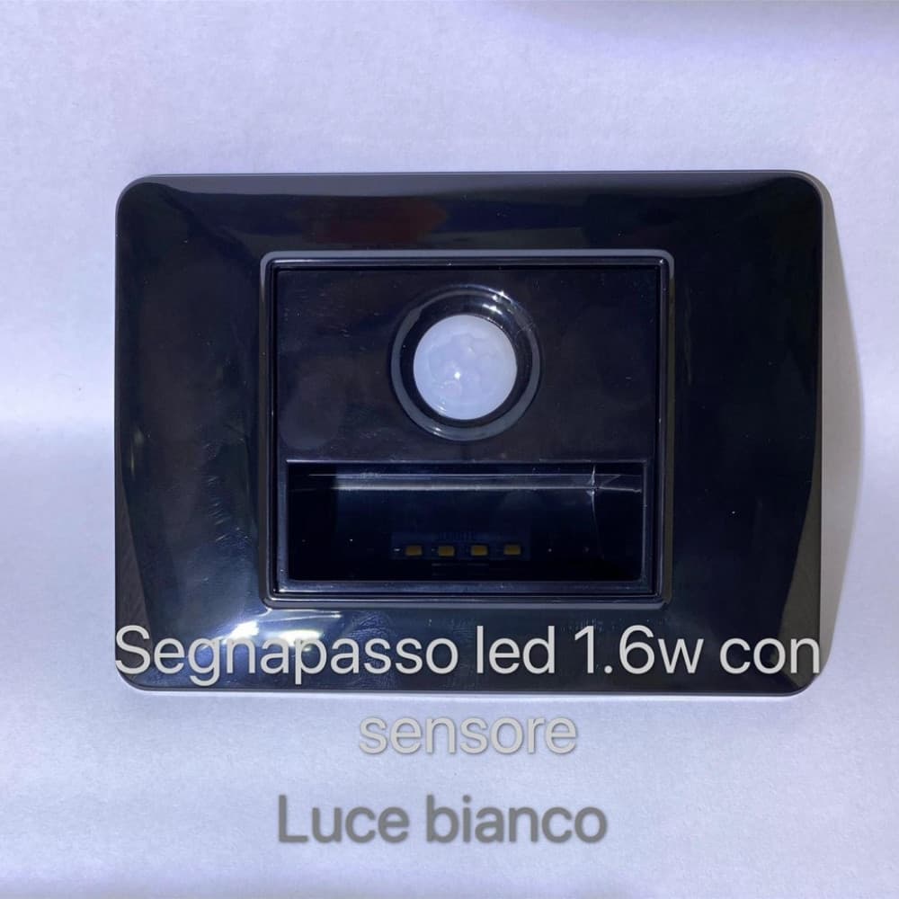 Segnapasso LED con sensore nero lucido 1.6W luce bianca da incasso - 2