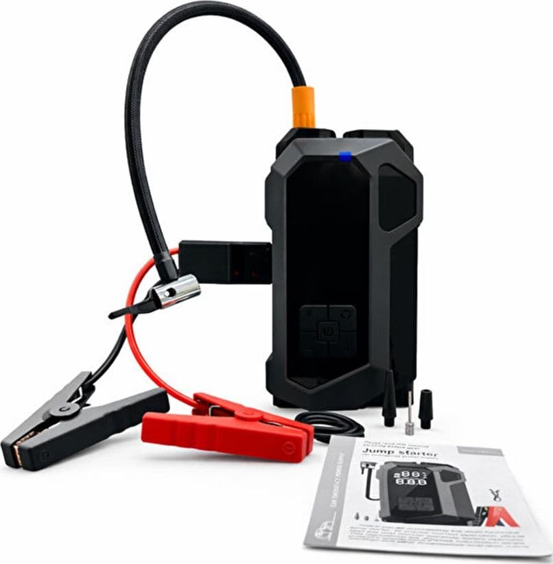 AVVIATORE DI EMERGENZA MULTIFUNZIONE 4 IN 1 PER AUTO 12V CON COMPRESSORE TORCIA POWER BANK - 5