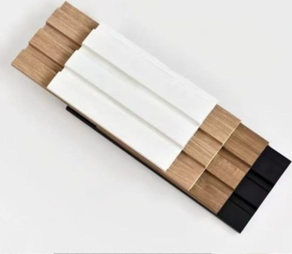 Pannello decorativo 3D da parete nero 12x122x290 cm effetto doghe in PS moderno - 3
