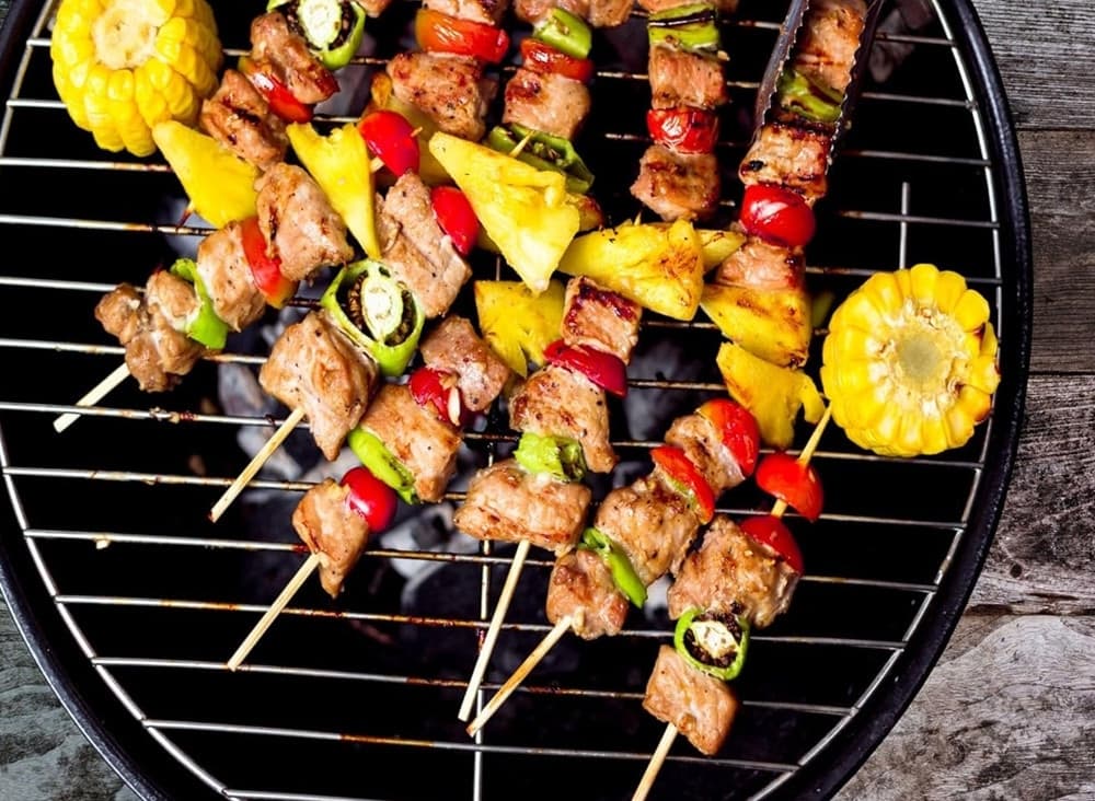 SET 4 PZ DA 45 SPIEDINI IN BAMBÙ BASTONCINI 4MMX40CM STUZZICADENTI LUNGHI BARBECUE 634151 - 3