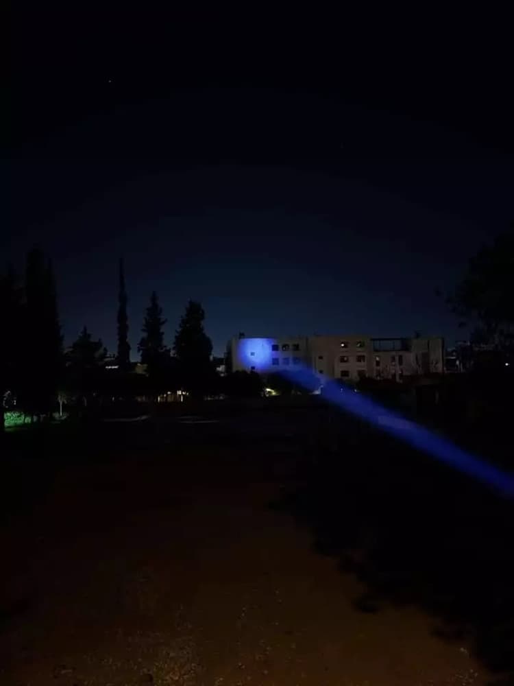 TORCIA LED RICARICABILE USB Q-D950 IPX6 CON LUMINOSITÀ MASSIMA 1000 LM PER CAMPEGGIO PESCA - 9