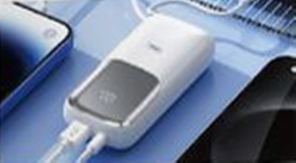 POWER BANK PORTATILE 12000MAH DISPLAY LED DIGITALE INTELLIGENTE CAVI INTEGRATI Q-CD017 - 3