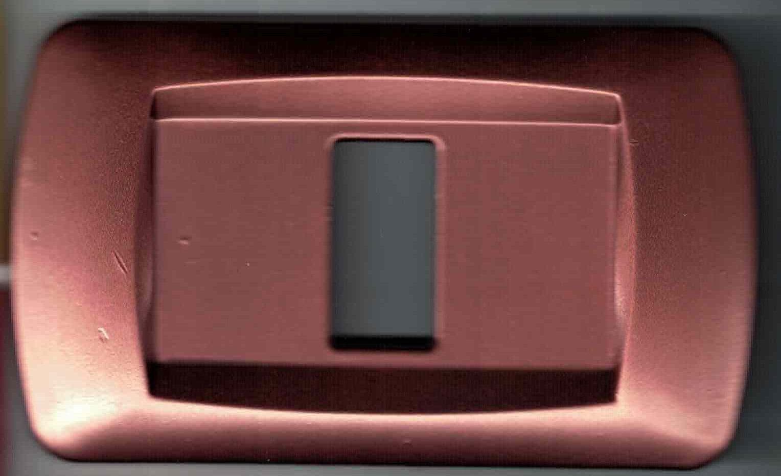 PLACCHETTE PLACCHE IN ABS SERIE MAGIC BTICINO COMPATIBILI PLACCA COPRIPRESE FORI - 38