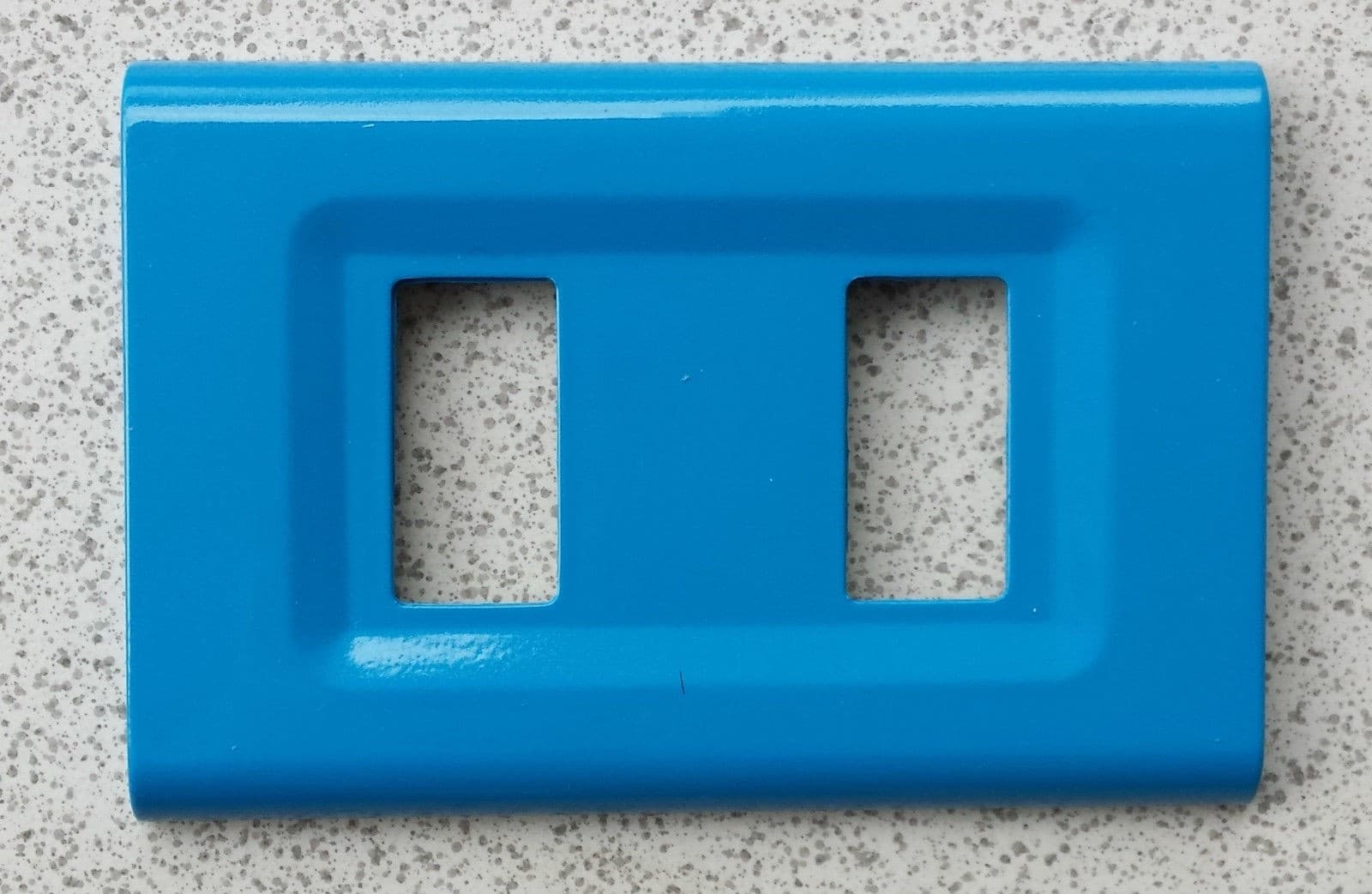 PLACCHETTE PLACCHE IN ABS SERIE MAGIC ELITE BTICINO COMPATIBILI COLOR COPRIPRESE - 87