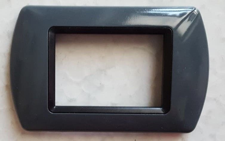 PLACCHETTE PLACCHE IN ABS COMPATIBILI PER SERIE LIVING INTERNATIONAL PLACCA - 85