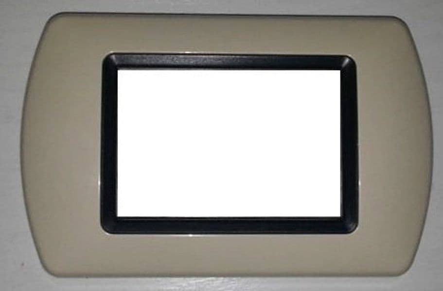 PLACCHETTE PLACCHE IN ABS COMPATIBILI PER SERIE LIVING INTERNATIONAL PLACCA - 28
