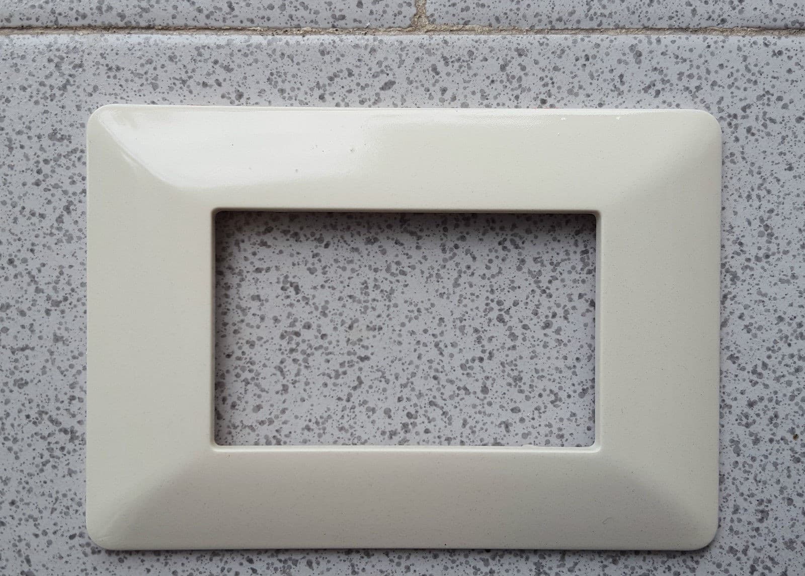 PLACCHETTE PLACCHE IN ABS PER SERIE MATIX BTICINO COMPATIBILE 3 4 6 MODULI COLOR - 53