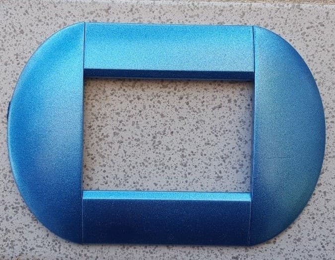 PLACCA PLACCHE PLACCHETTE COMPATIBILI LIVING INTERNATIONAL LIGHT BOMBATE BTICINO - 42