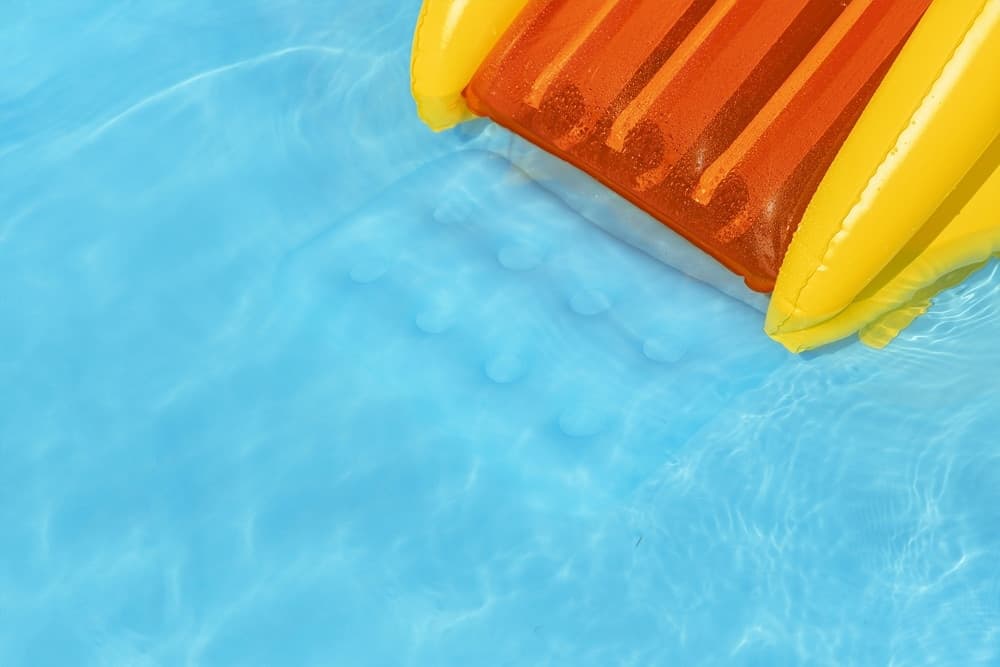 CENTRO GIOCHI ACQUATICO PISCINA GONFIABILE BAMBINI CON SCIVOLO SPRUZZATORE ARCOBALENO 53174 - 8